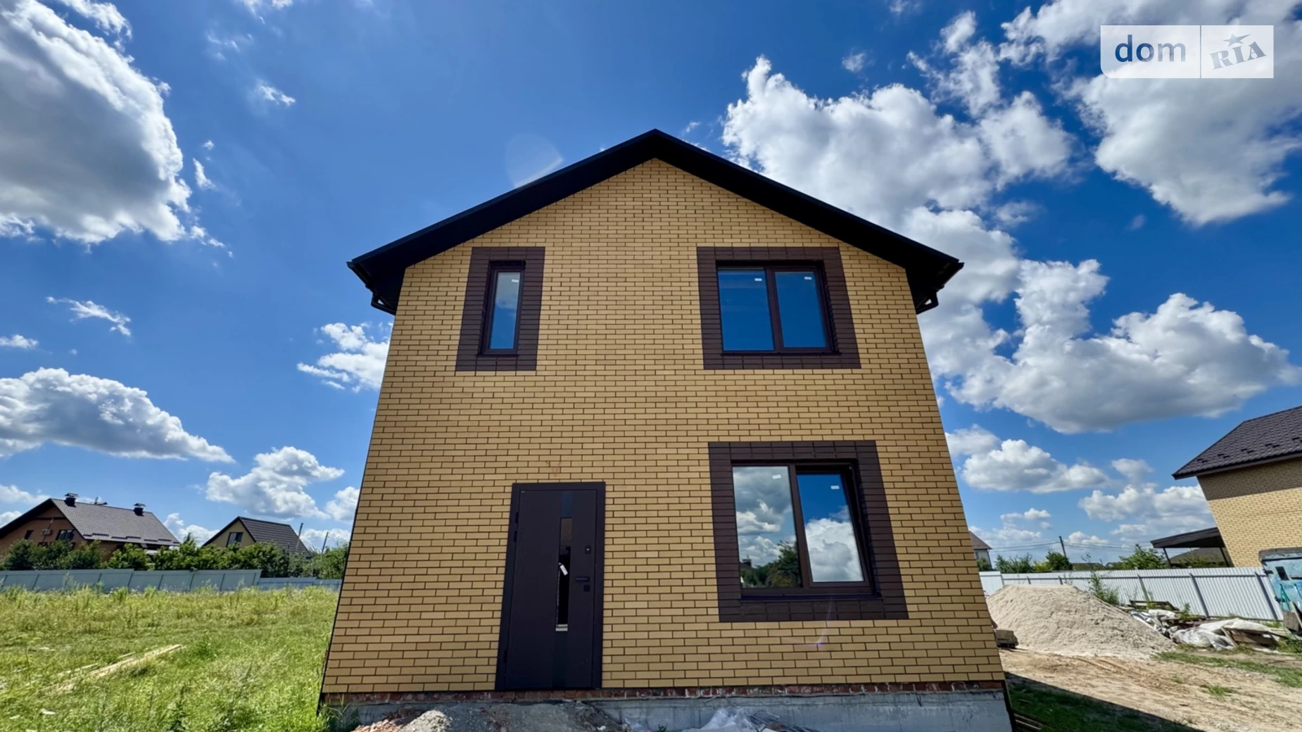 Продается дом на 2 этажа 108 кв. м с гаражом, цена: 98000 $ - фото 3