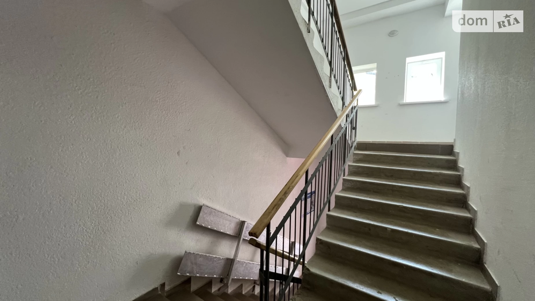 Продается 2-комнатная квартира 66.7 кв. м в Зарванцах, ул. Одесская, 3 корпус 10 - фото 3