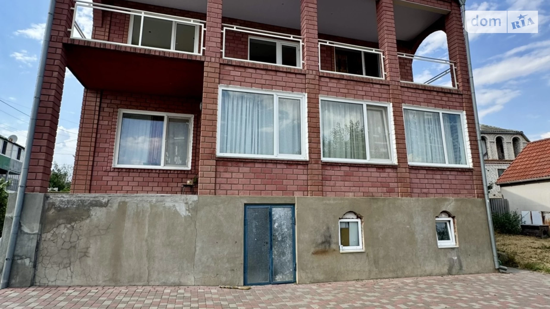 Продается дом на 2 этажа 235.4 кв. м с мансардой, цена: 100000 $ - фото 3
