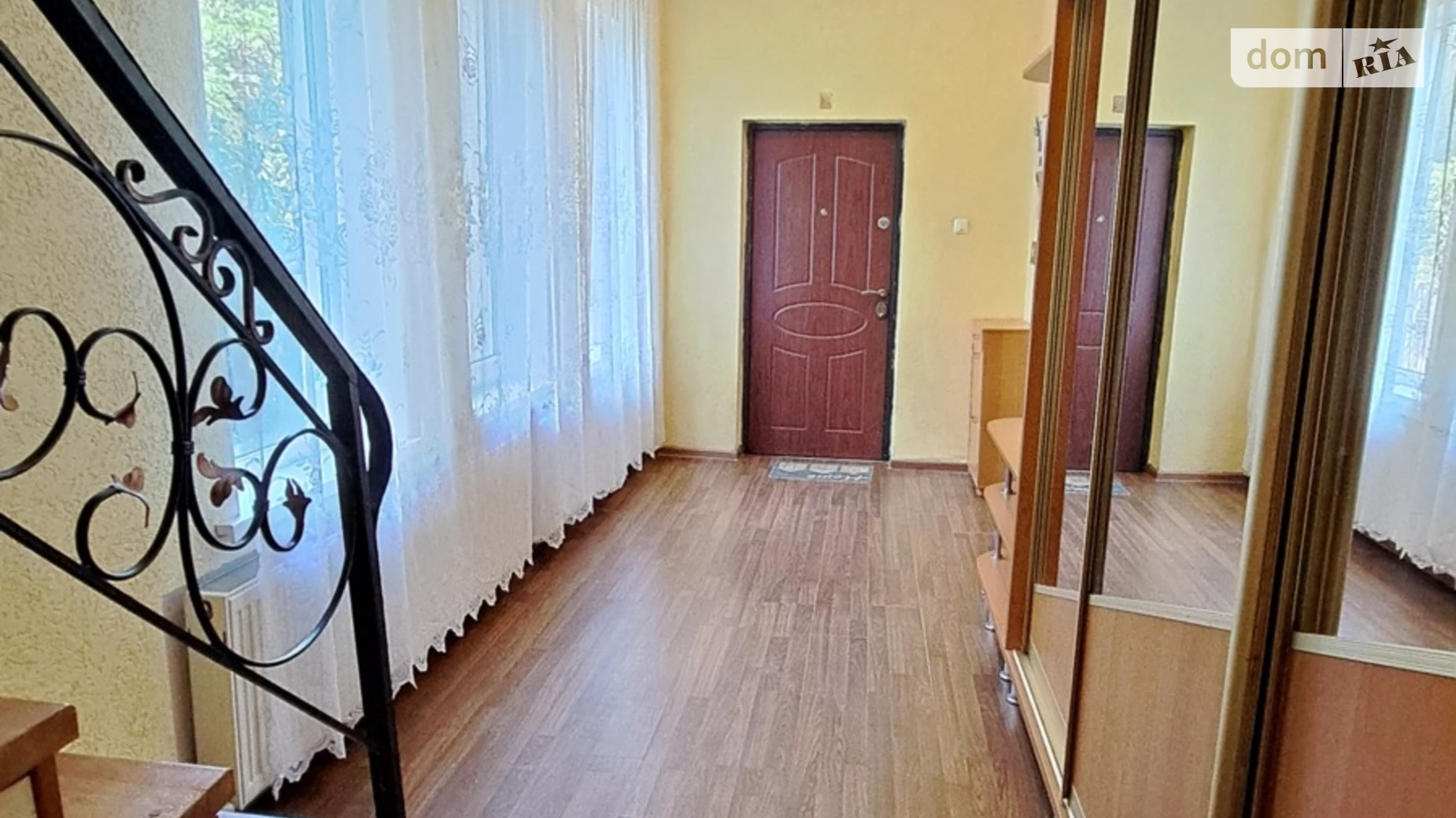 Продается дом на 3 этажа 200 кв. м с подвалом, цена: 195000 $ - фото 4