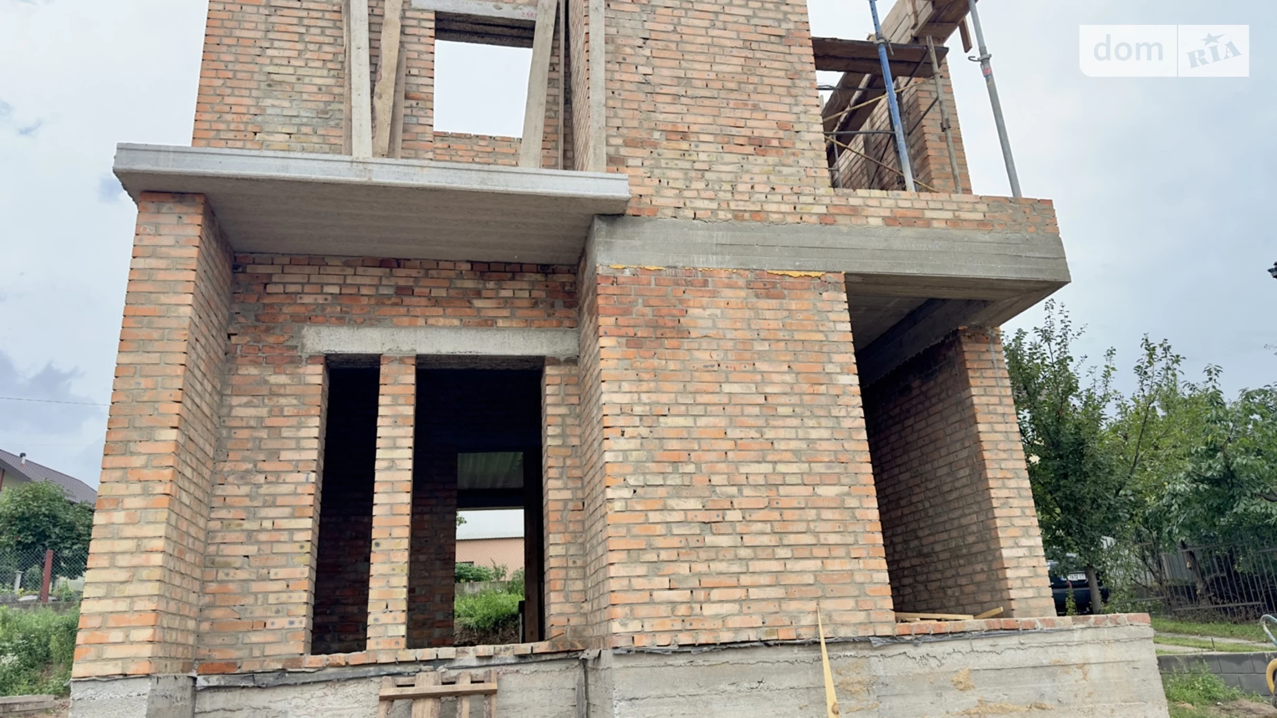 Продается дом на 2 этажа 118 кв. м с беседкой, цена: 103000 $ - фото 2