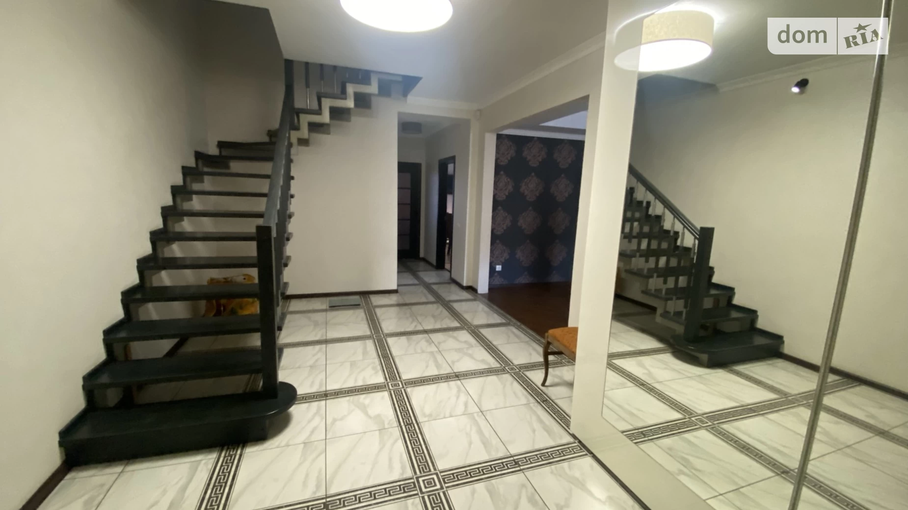 Продается дом на 2 этажа 200 кв. м с подвалом, цена: 290000 $ - фото 5