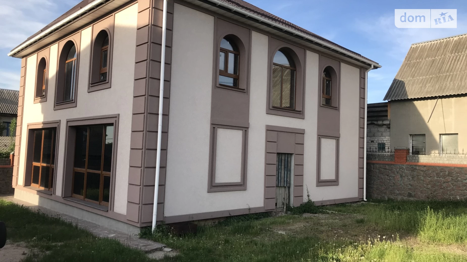 Продается дом на 2 этажа 320 кв. м с балконом, цена: 270000 $ - фото 4