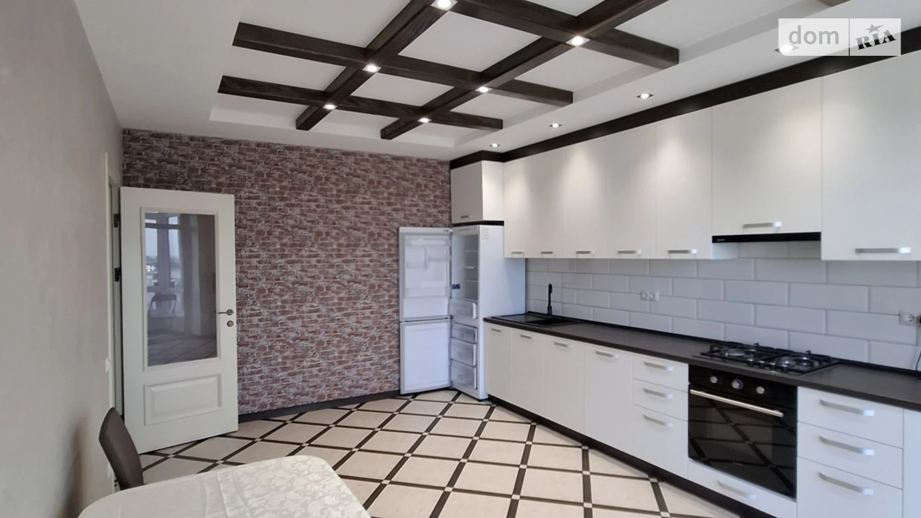 Сдается в аренду 2-комнатная квартира 71 кв. м в Ивано-Франковске, ул. Андрея Мельника, 10/10 - фото 2