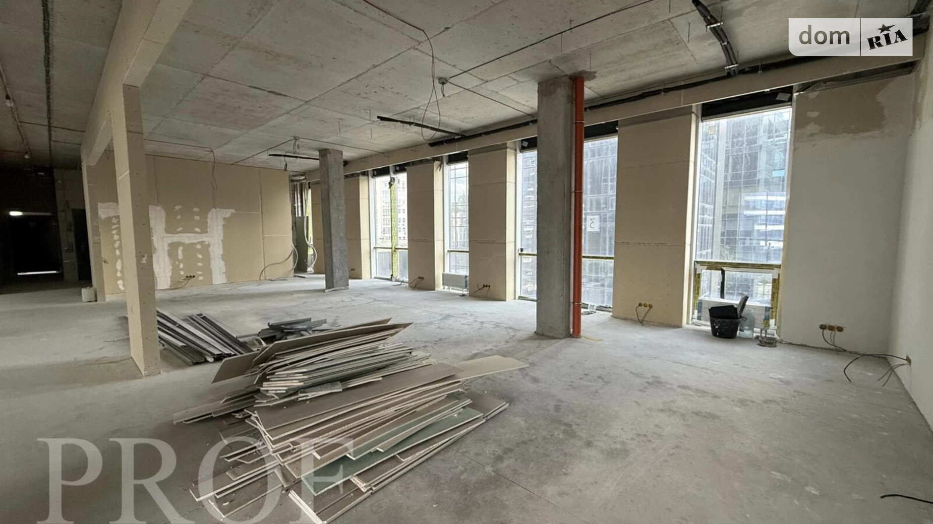 Сдается в аренду офис 4000 кв. м в бизнес-центре, цена: 48000 $ - фото 2