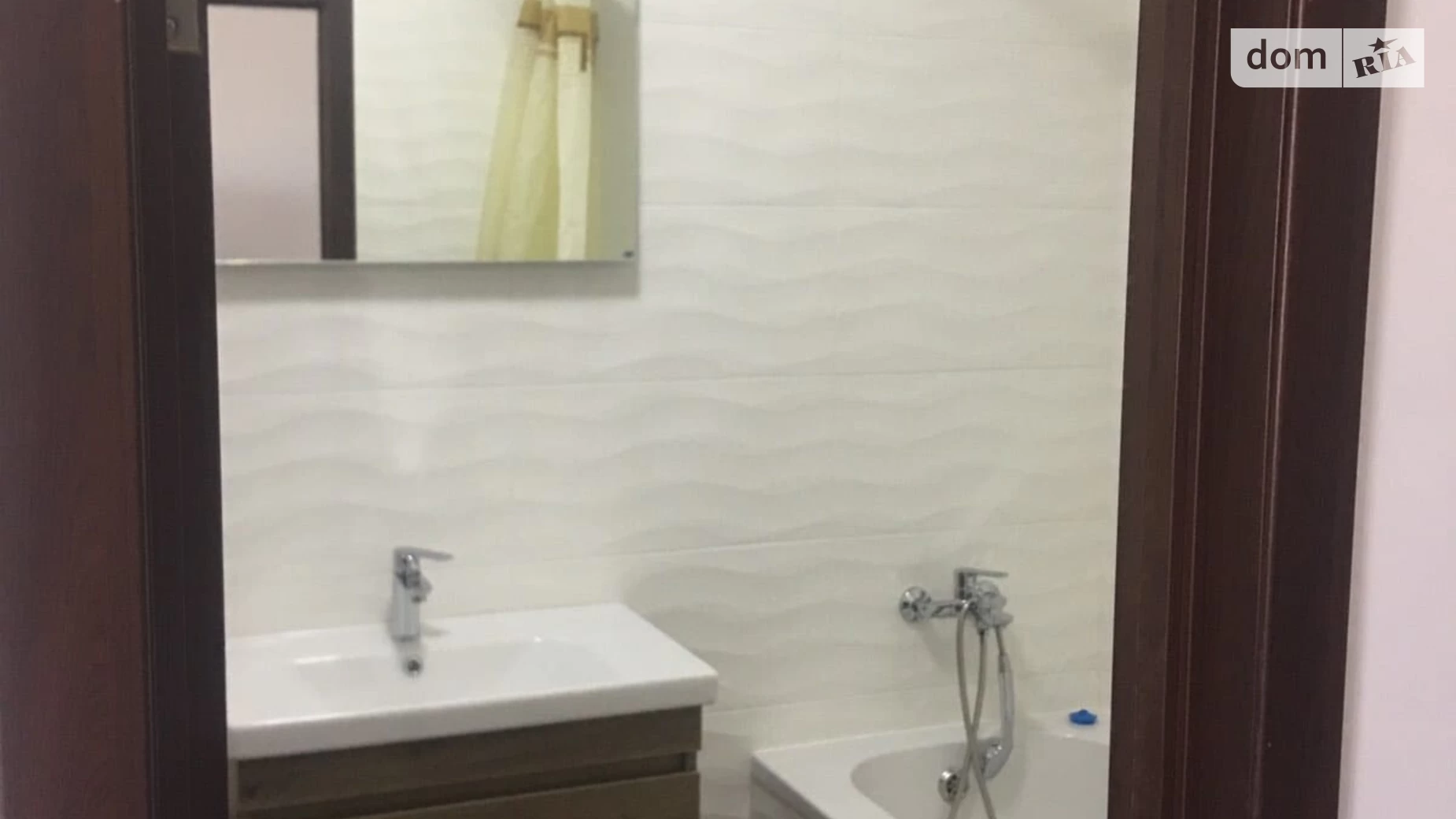 Продается 1-комнатная квартира 43.4 кв. м в Одессе, ул. Академика Сахарова, 3В - фото 2