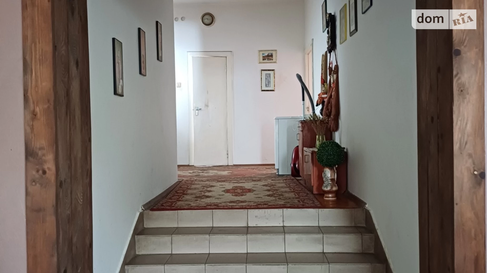 Продается дом на 3 этажа 356.8 кв. м с балконом, цена: 200000 $ - фото 2