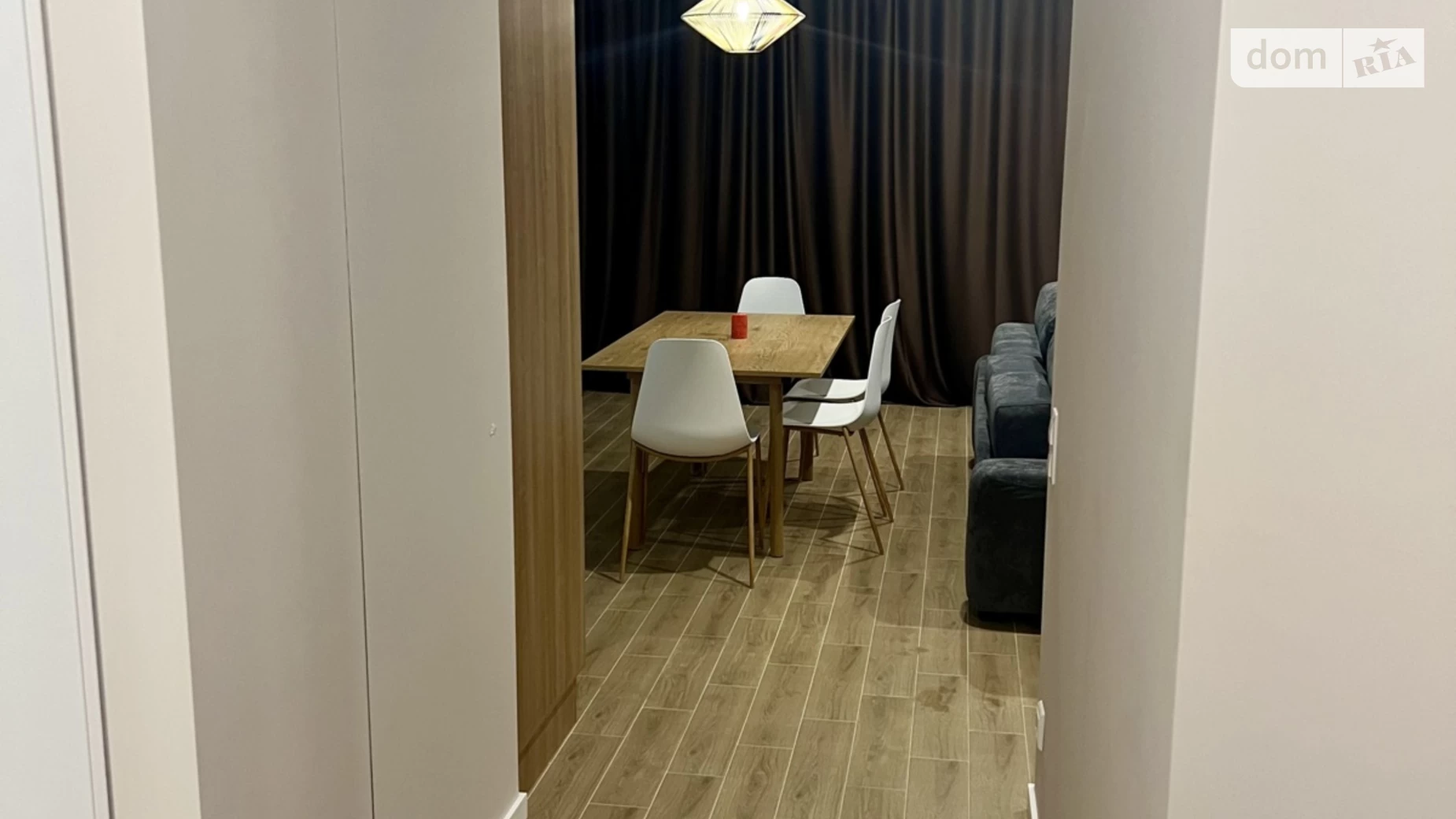 Продается 1-комнатная квартира 53.8 кв. м в Одессе, Фонтанская дор., 77В - фото 2