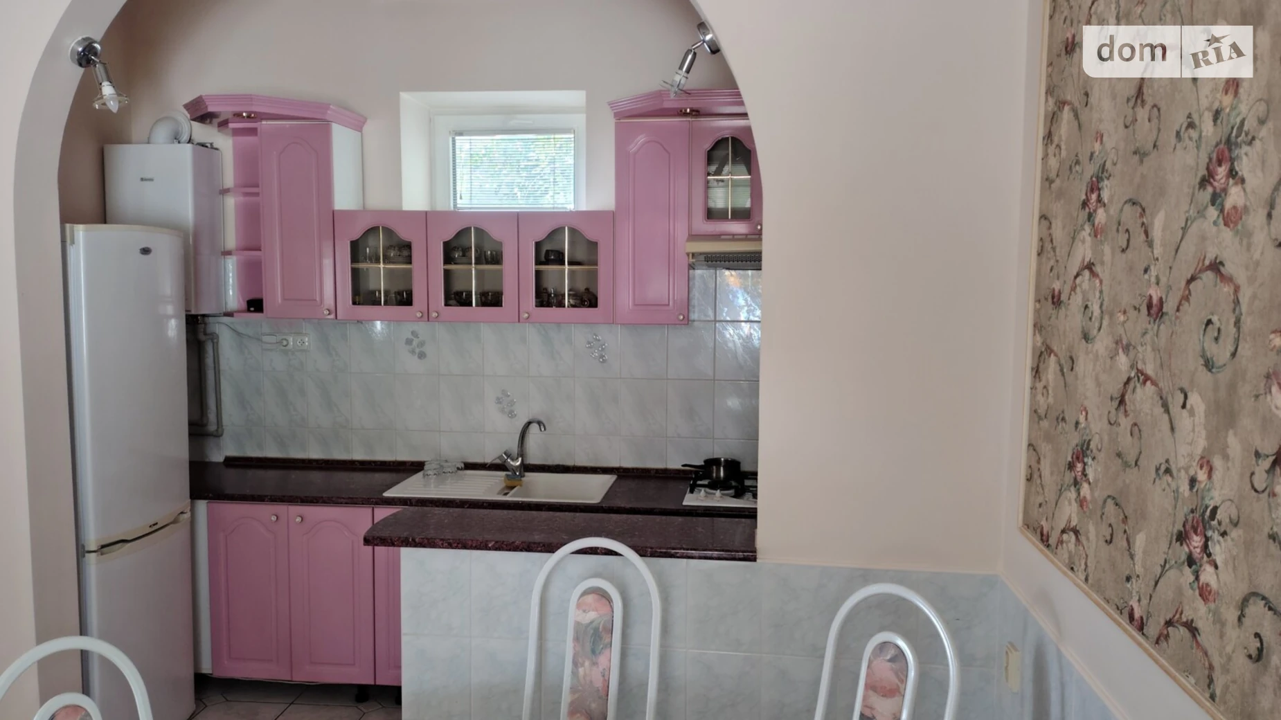 Продается одноэтажный дом 134 кв. м с камином, цена: 200000 $ - фото 2