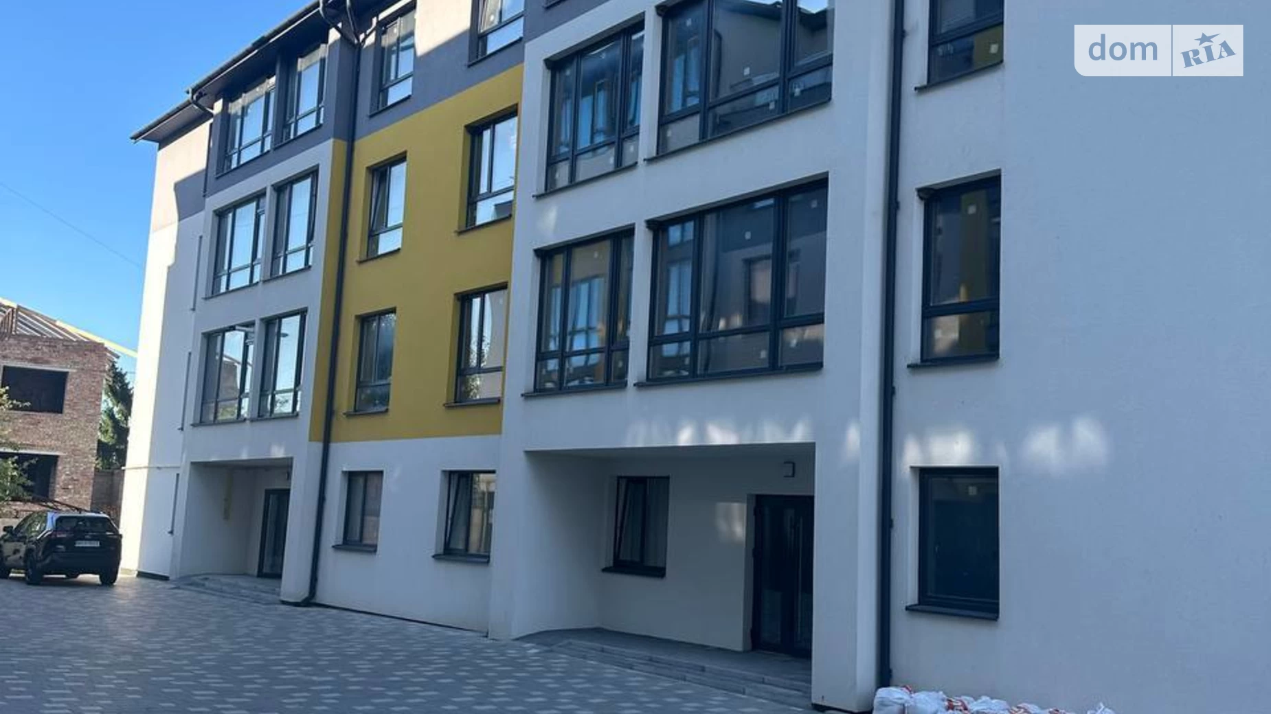 Продается 2-комнатная квартира 76.5 кв. м в Петрикове, ул. Шептицкого, 100Д - фото 2