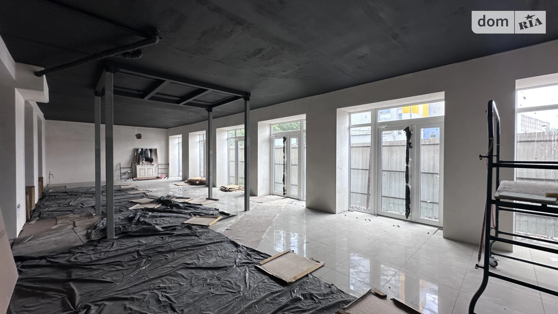 Сдается в аренду помещения свободного назначения 220 кв. м в 3-этажном здании, цена: 2200 $ - фото 2