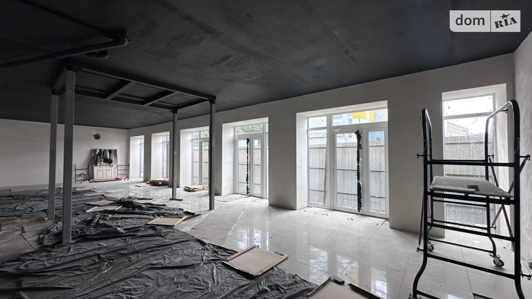 Сдается в аренду помещения свободного назначения 220 кв. м в 3-этажном здании, цена: 2200 $ - фото 4