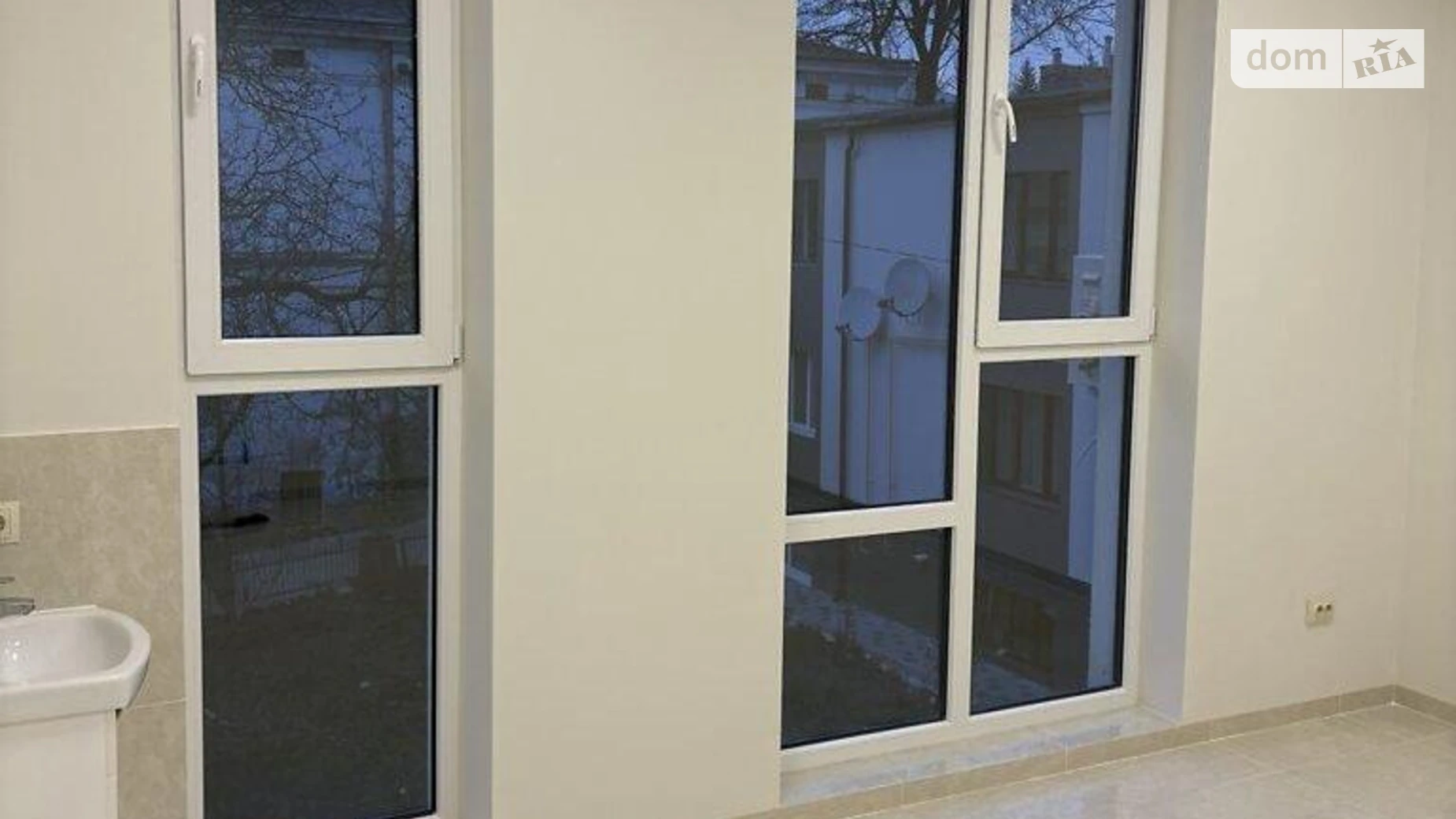 Сдается в аренду офис 52 кв. м в бизнес-центре, цена: 750 $ - фото 4