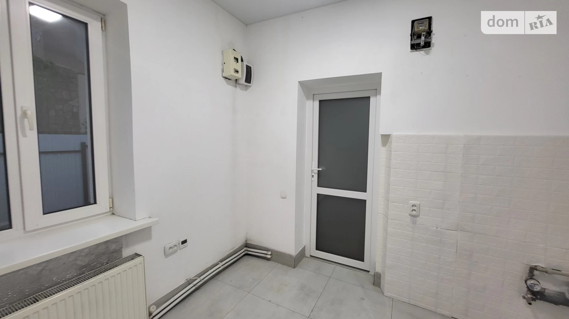 Здається в оренду офіс 8 кв. м в бізнес-центрі, цена: 4000 грн - фото 4