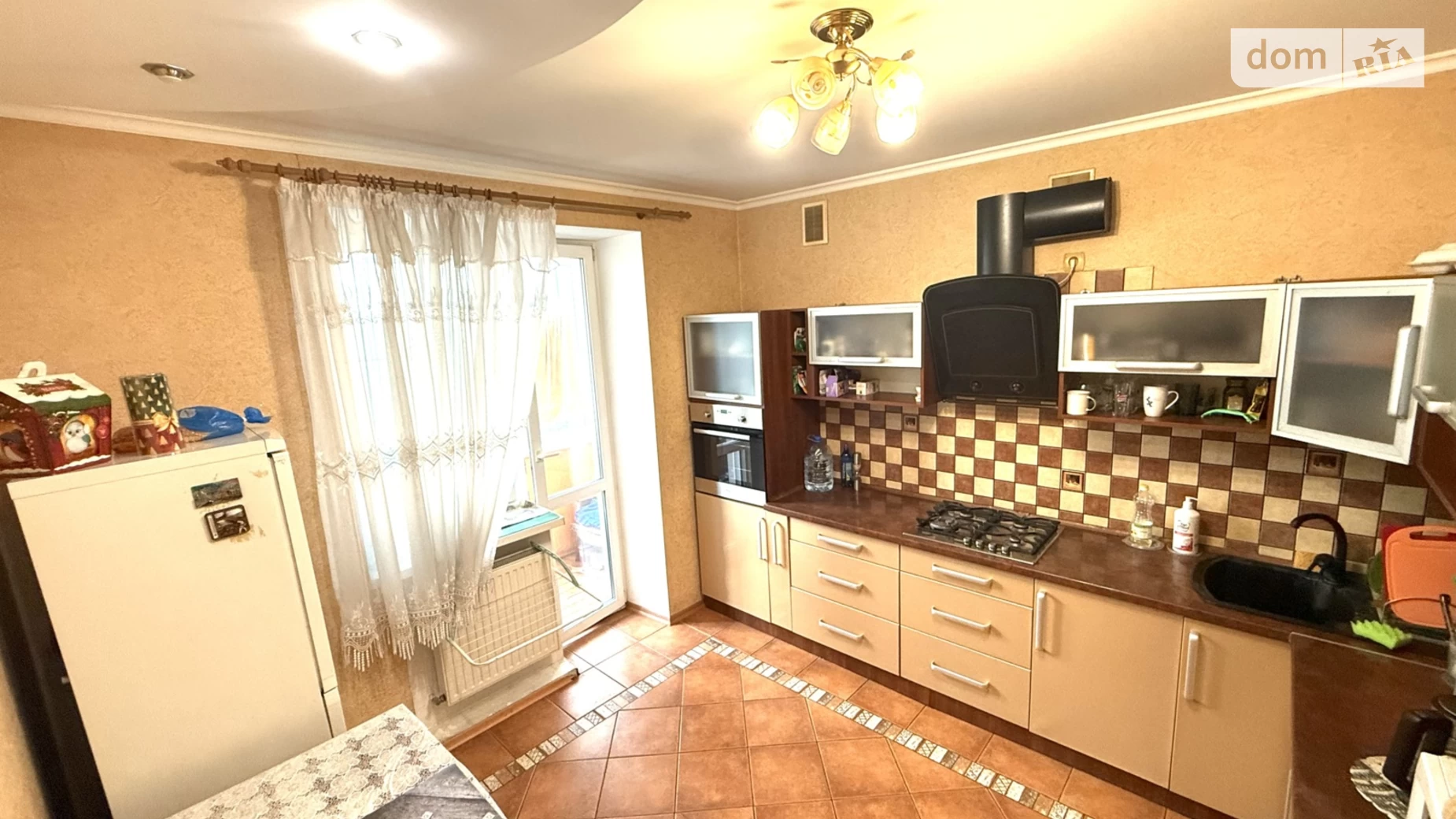 Продается 2-комнатная квартира 70 кв. м в Виннице, ул. Зодчих - фото 2