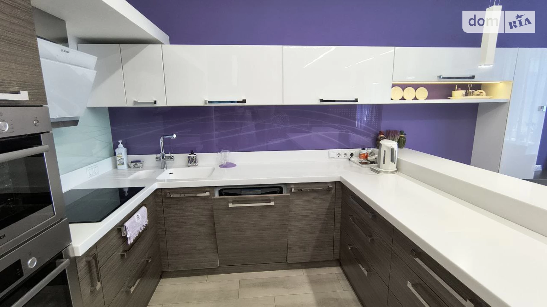 Продается дом на 2 этажа 200 кв. м с подвалом, цена: 270000 $ - фото 5