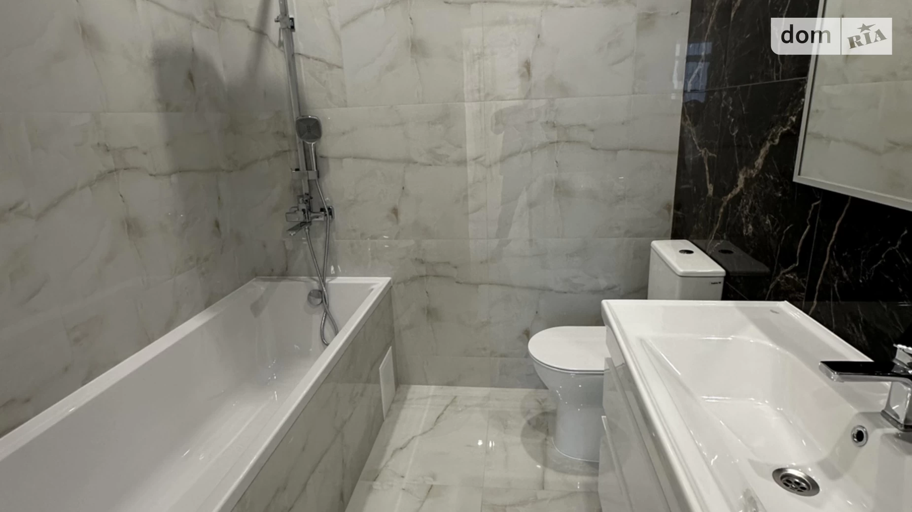 Продается 2-комнатная квартира 62.3 кв. м в Хмельницком, ул. Свободы, 12А - фото 2