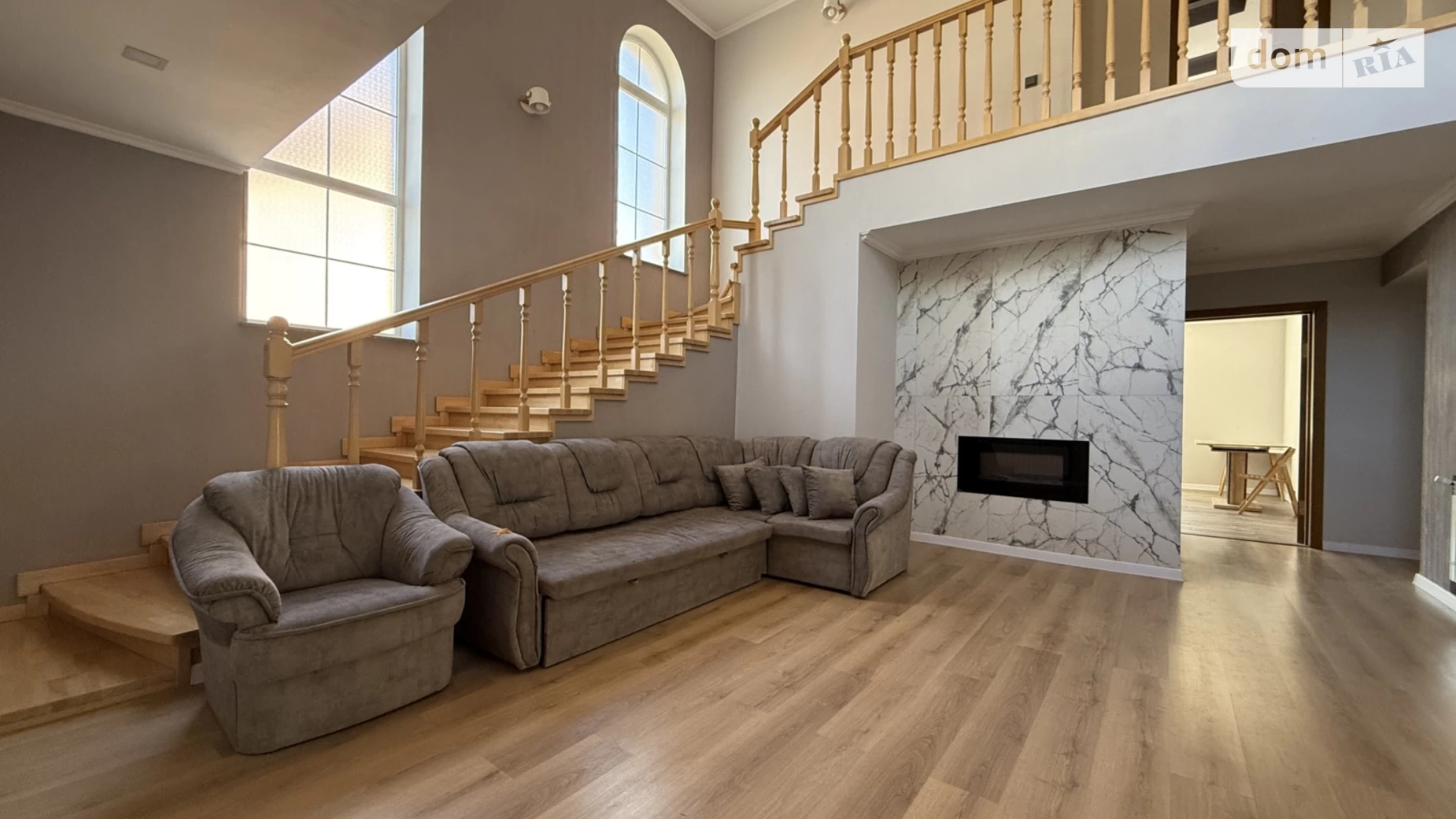 Продается дом на 2 этажа 369 кв. м с камином, цена: 207000 $ - фото 5
