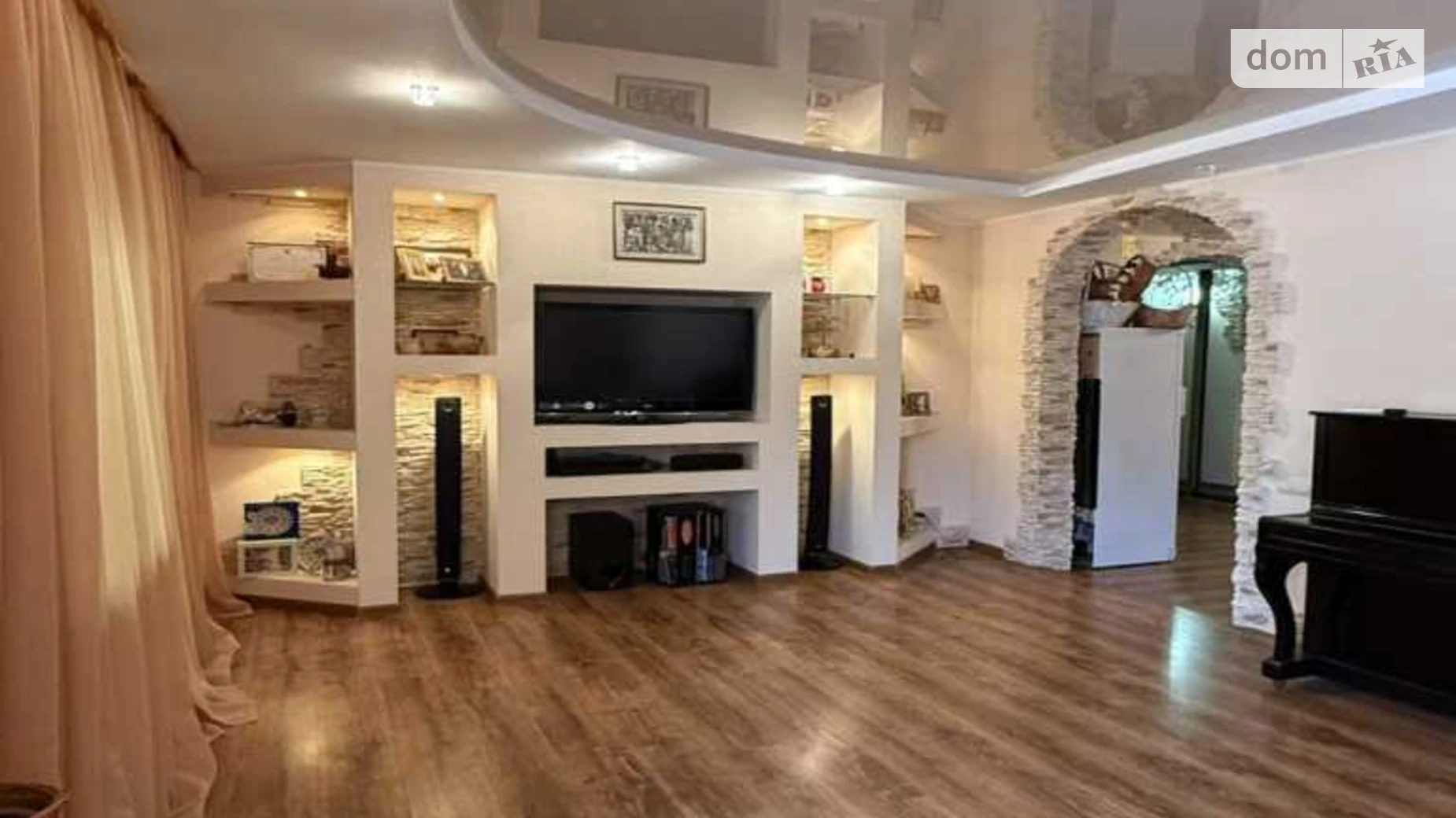 Продается 3-комнатная квартира 119.7 кв. м в Полтаве, цена: 72500 $ - фото 2