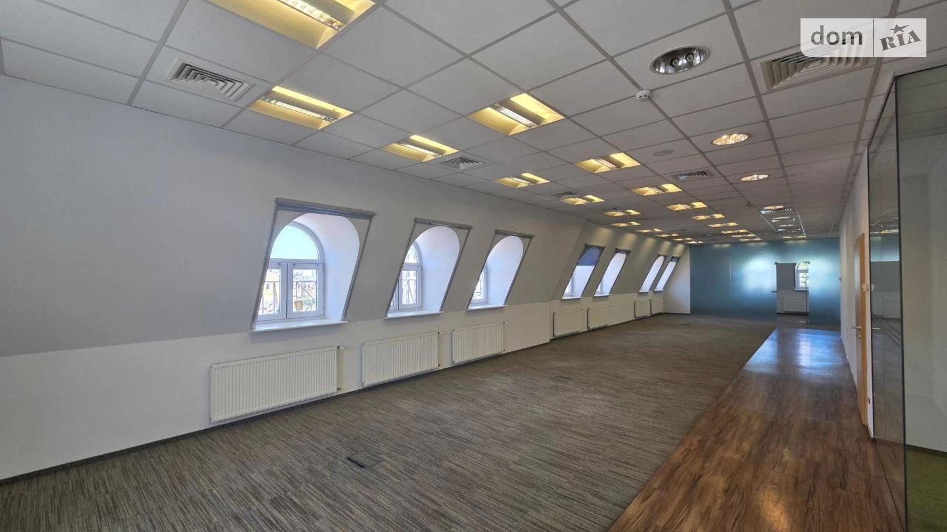 Сдается в аренду офис 487 кв. м в бизнес-центре, цена: 9800 $ - фото 4