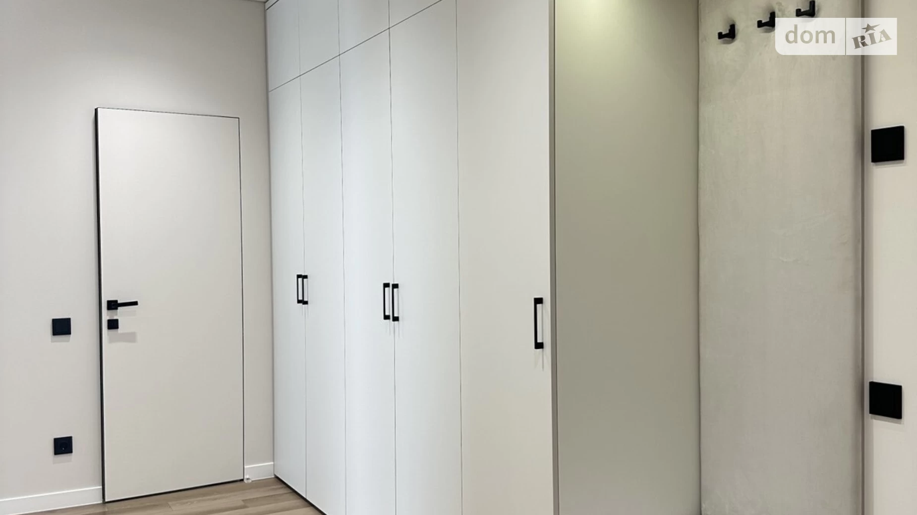 Продается 2-комнатная квартира 67 кв. м в Ивано-Франковске, ул. Высочана Семена, 18 корпус 32 - фото 4