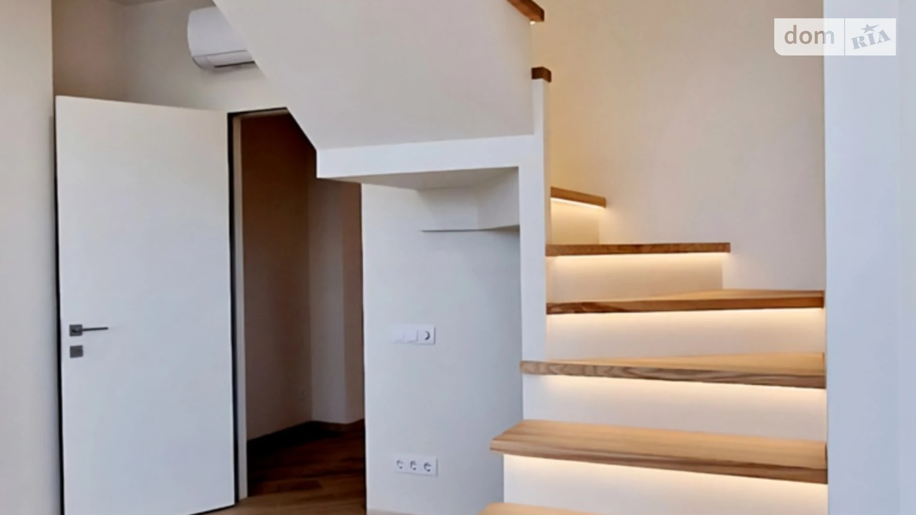 Продается 4-комнатная квартира 164 кв. м в Киеве, наб. Днепровская, 19А - фото 3