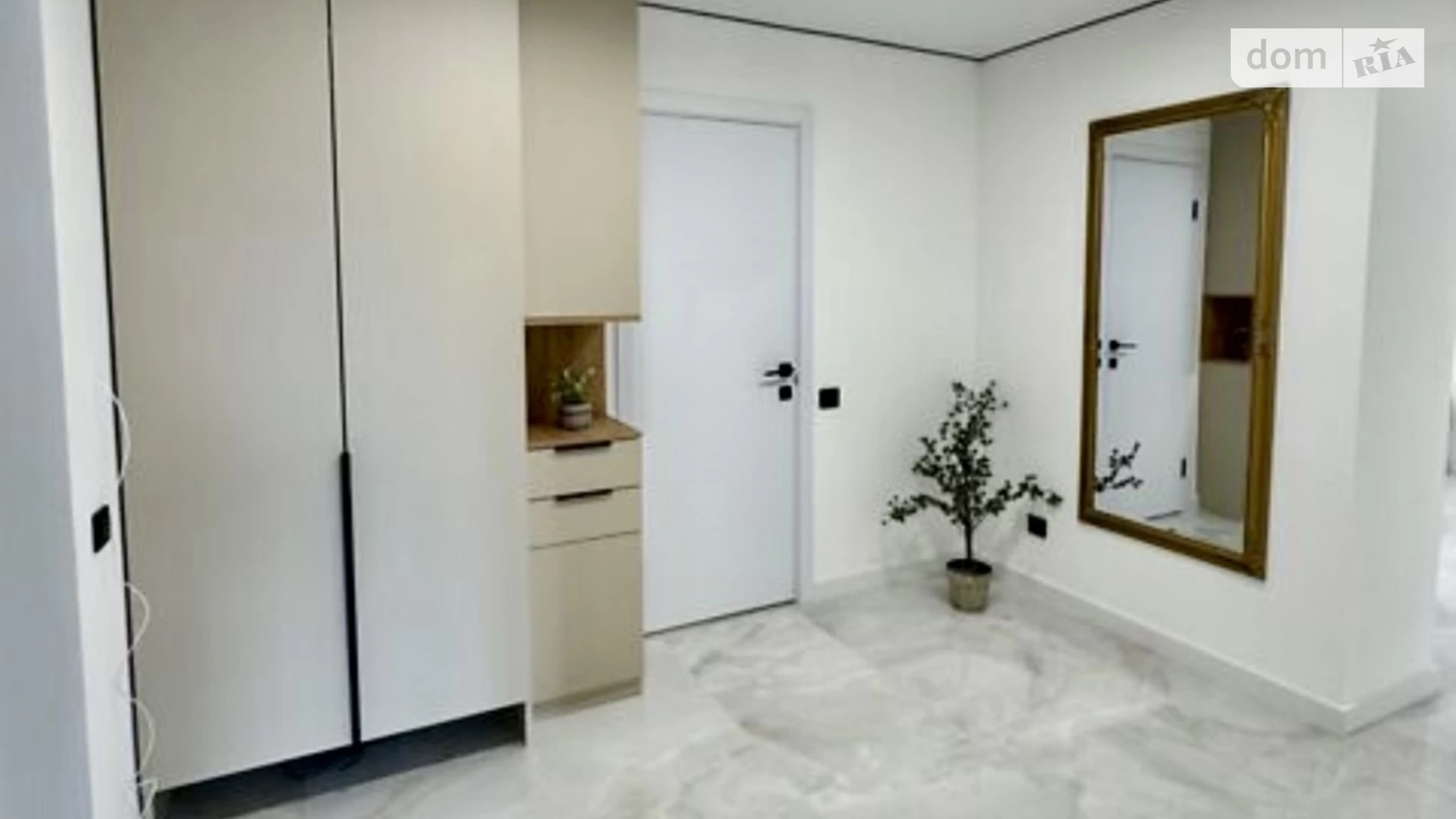 3-комнатная квартира 102 кв. м в, цена: 120000 $ - фото 4