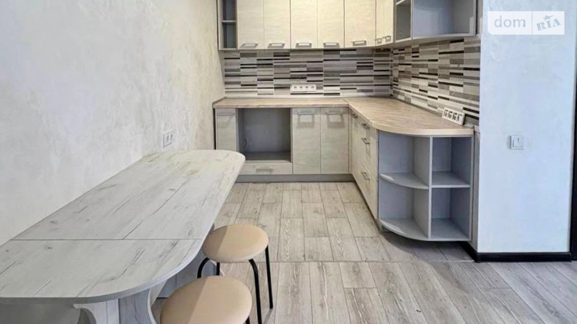 Продается 1-комнатная квартира 31.5 кв. м в Ровно, ул. Гостеприимная - фото 2