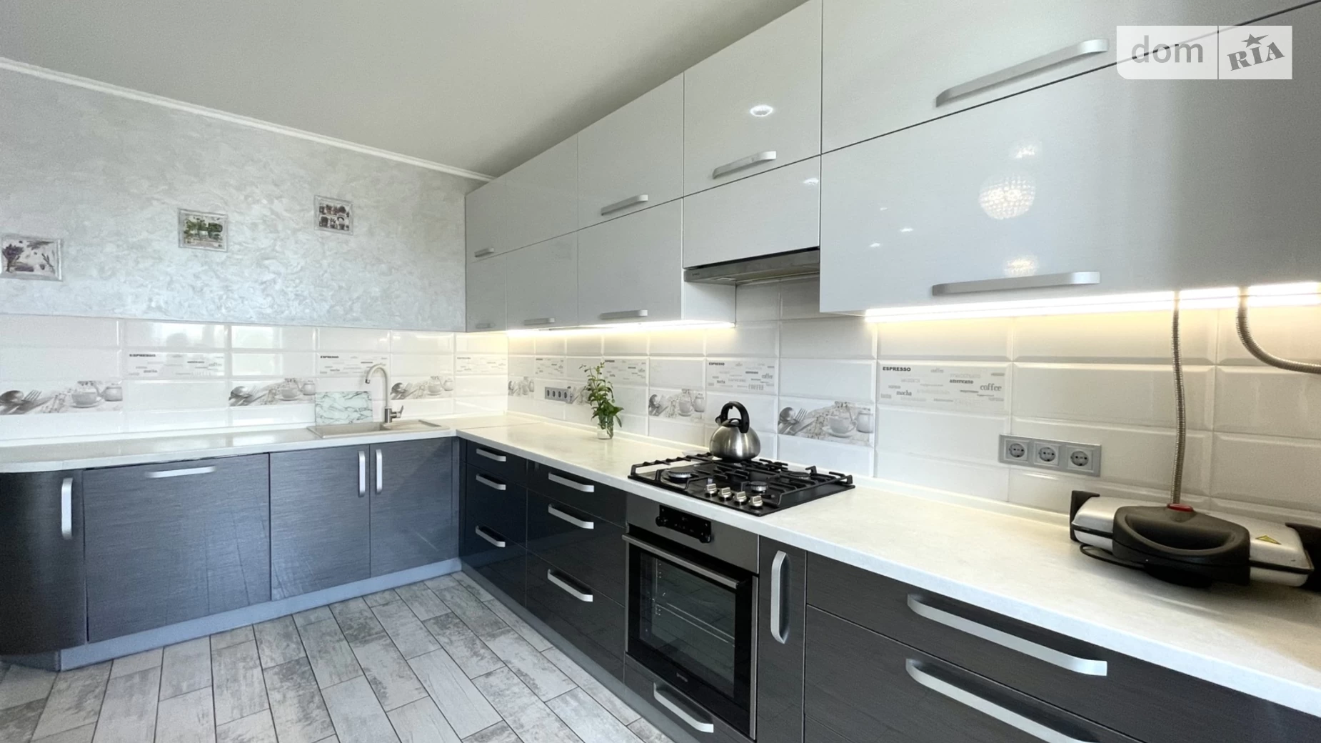 Продается 3-комнатная квартира 84.6 кв. м в Ровно, ул. Дворецкая, 46 - фото 5