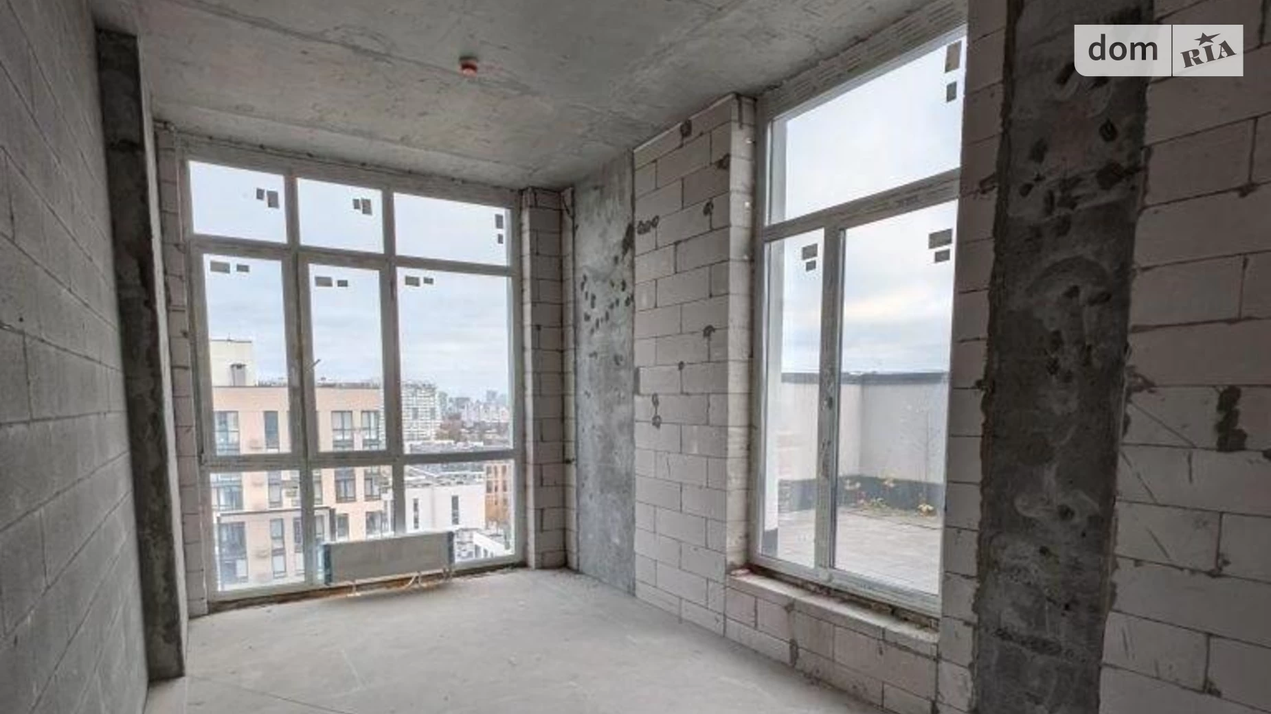 Продається 1-кімнатна квартира 44.3 кв. м у Києві, вул. Салютна - фото 2