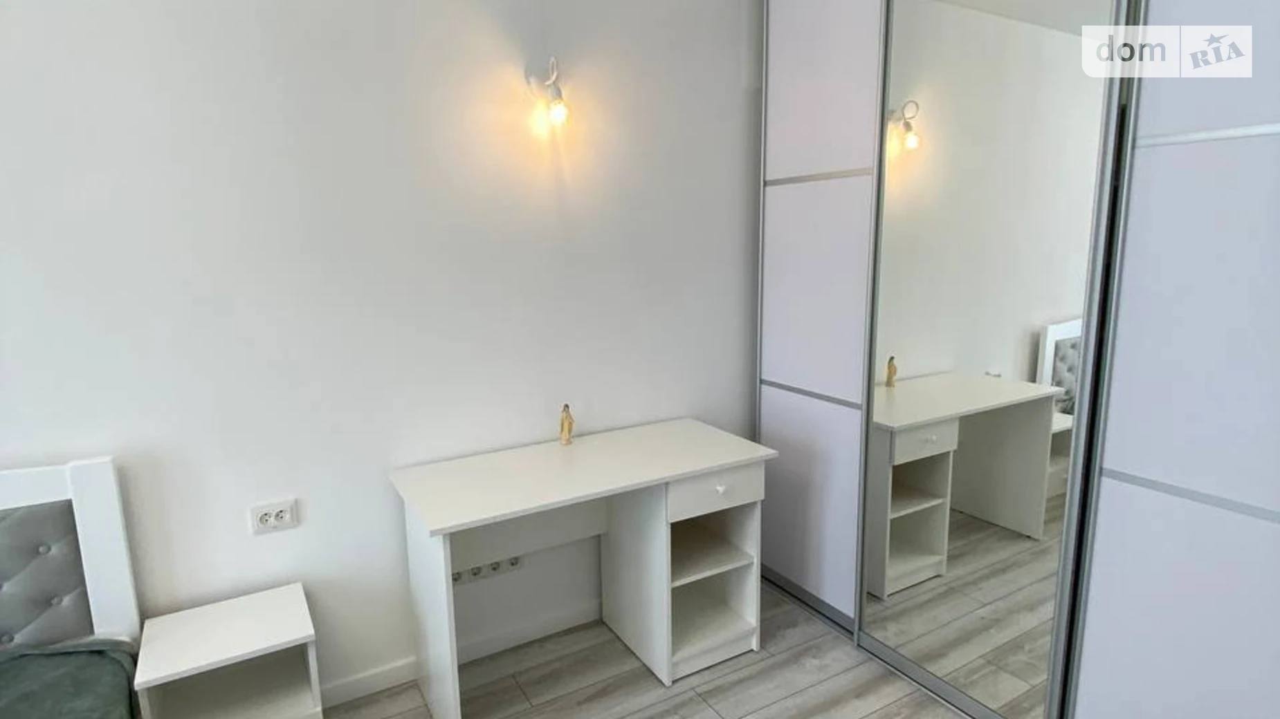 Сдается в аренду 1-комнатная квартира 42 кв. м в Львове, ул. Железнодорожная, 9Б - фото 4