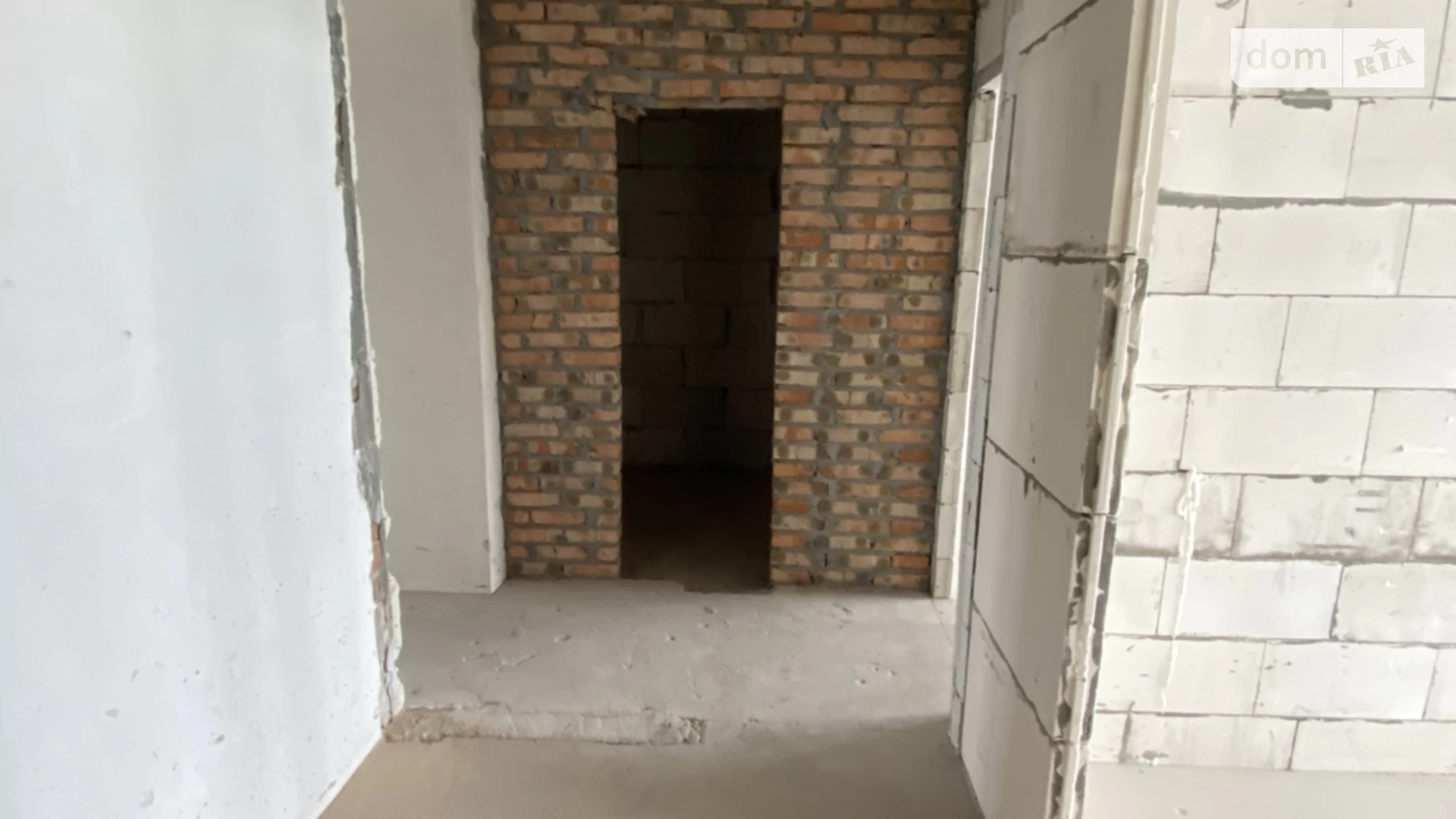 Продается 1-комнатная квартира 52 кв. м в Буче, ул. Ивана Кожедуба, 8А - фото 2