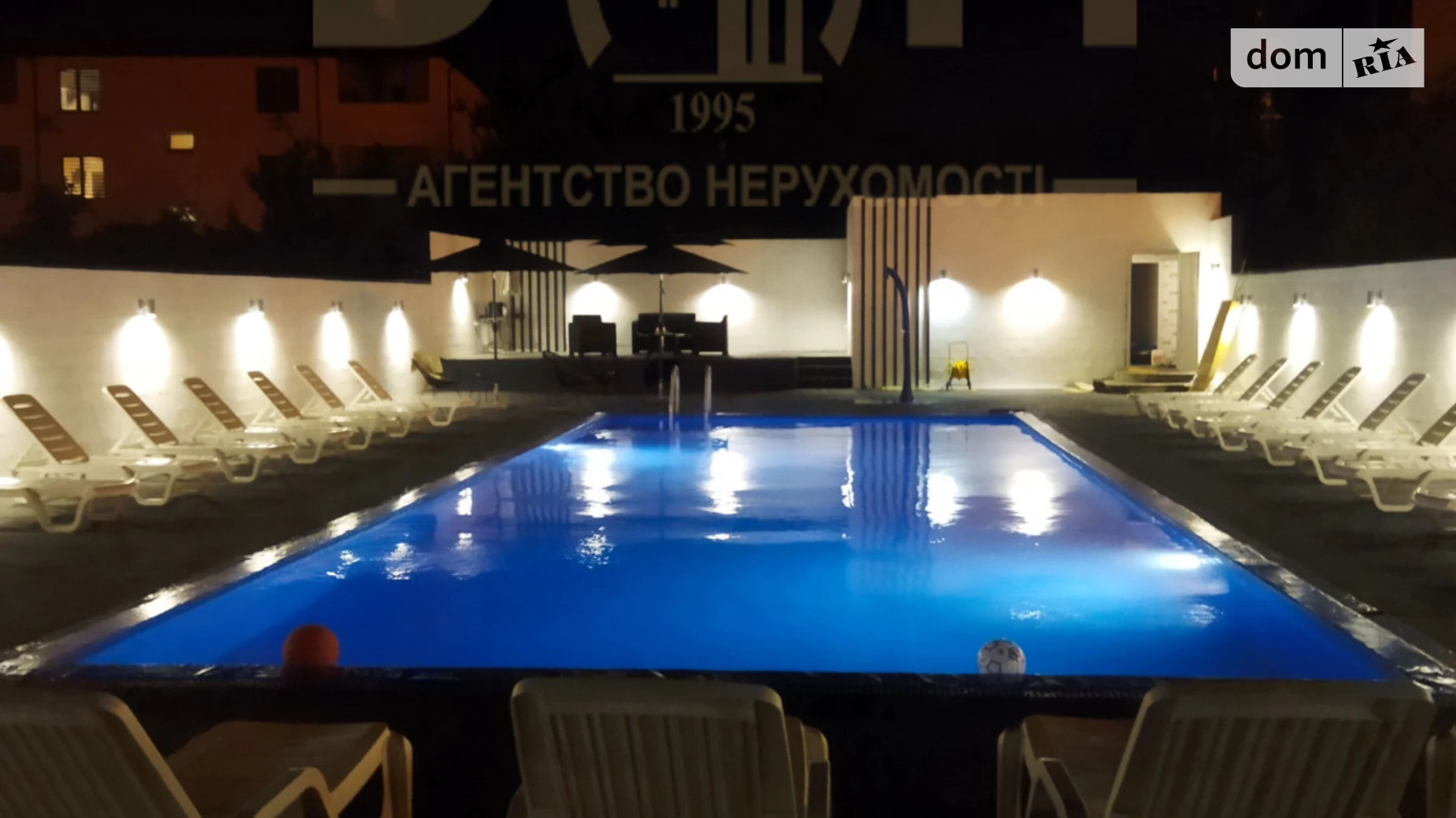 Продается дом на 2 этажа 110 кв. м с гаражом, цена: 160000 $ - фото 2
