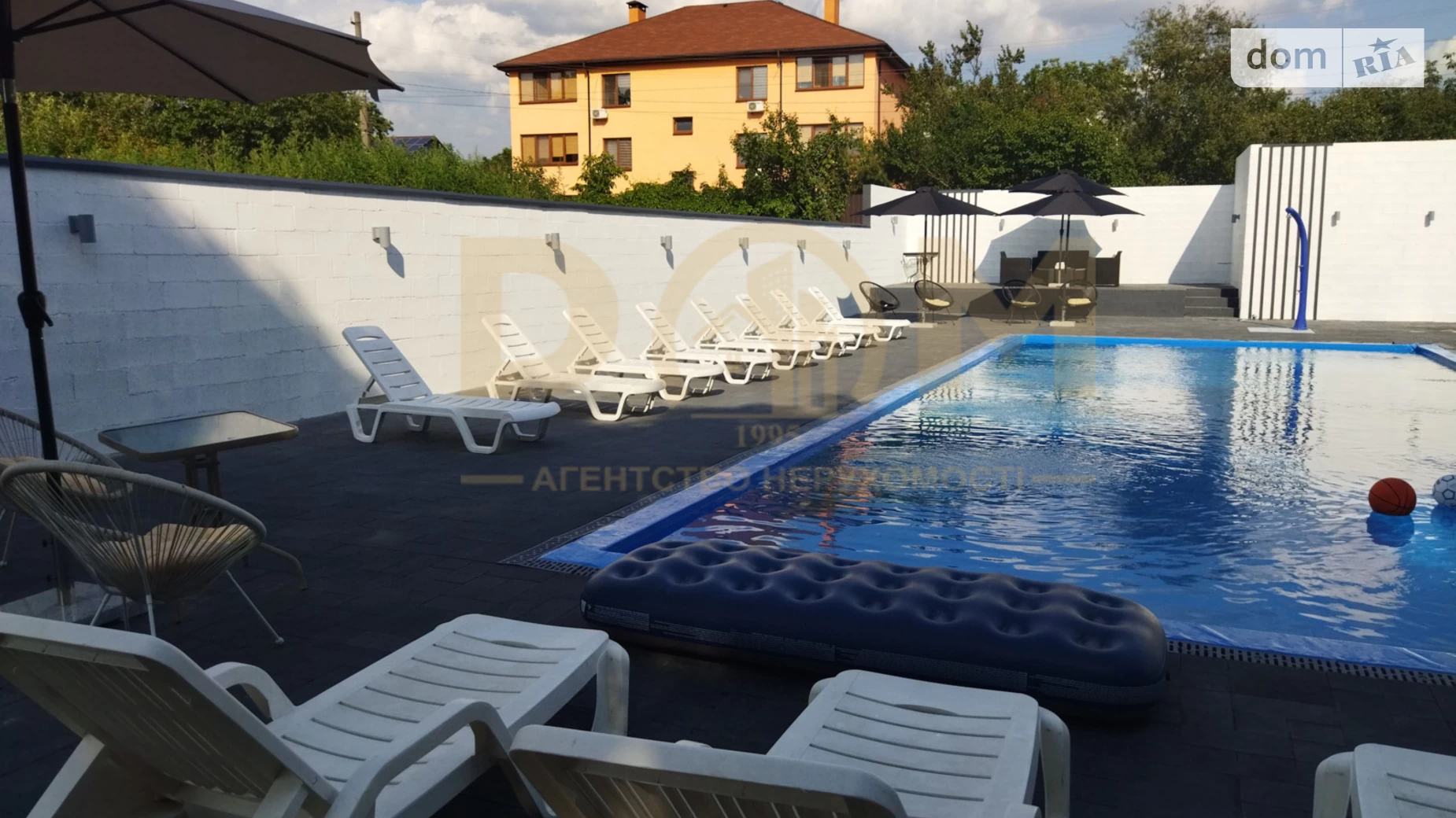 Продается дом на 2 этажа 110 кв. м с гаражом, цена: 160000 $ - фото 4