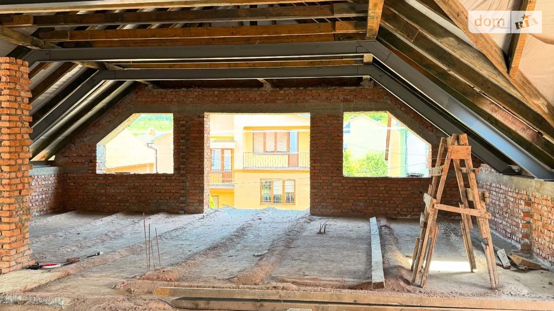 Продается дом на 2 этажа 221 кв. м с гаражом, цена: 145000 $ - фото 3
