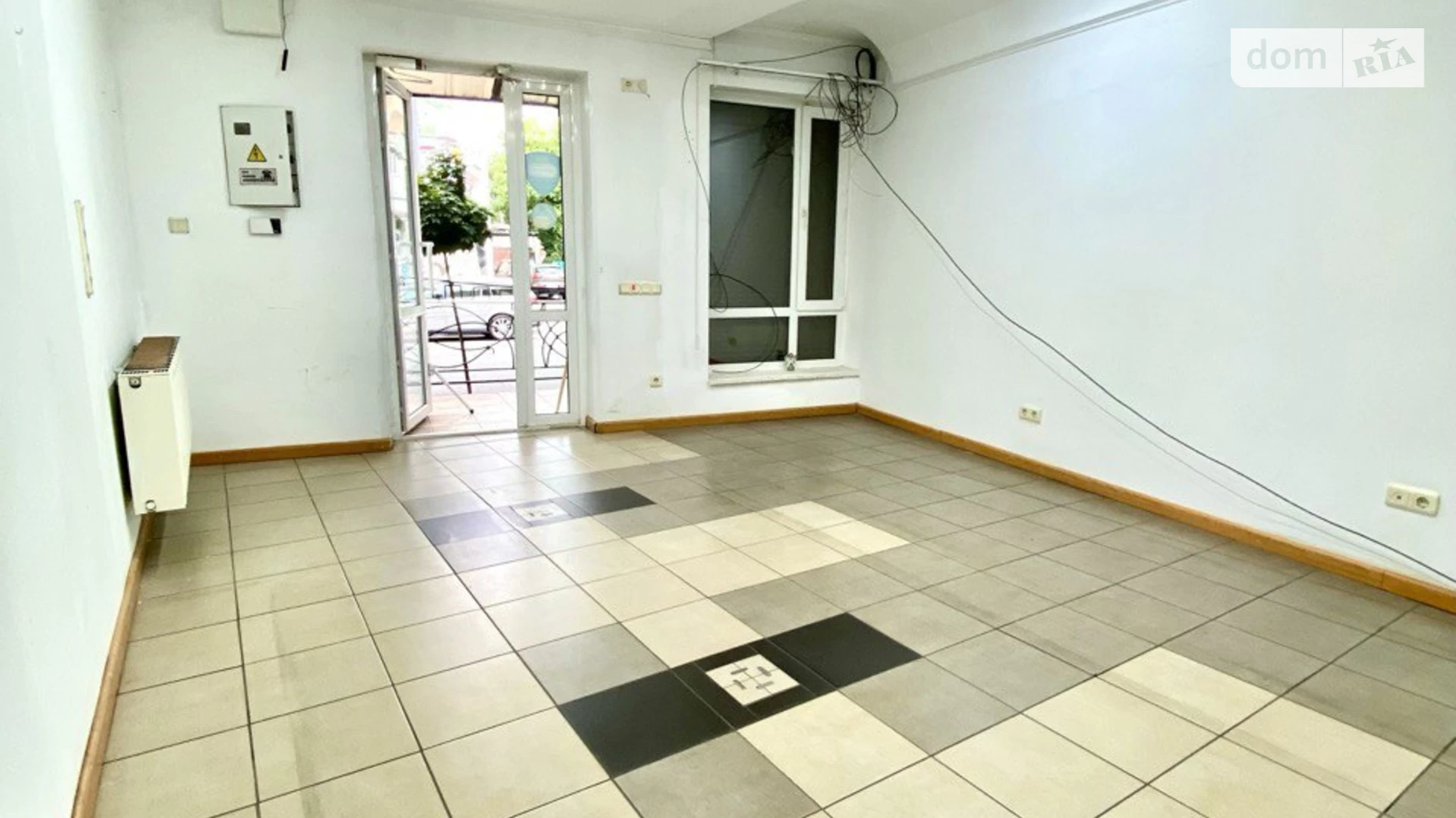 Сдается в аренду помещения свободного назначения 69 кв. м в 3-этажном здании, цена: 23000 грн - фото 2