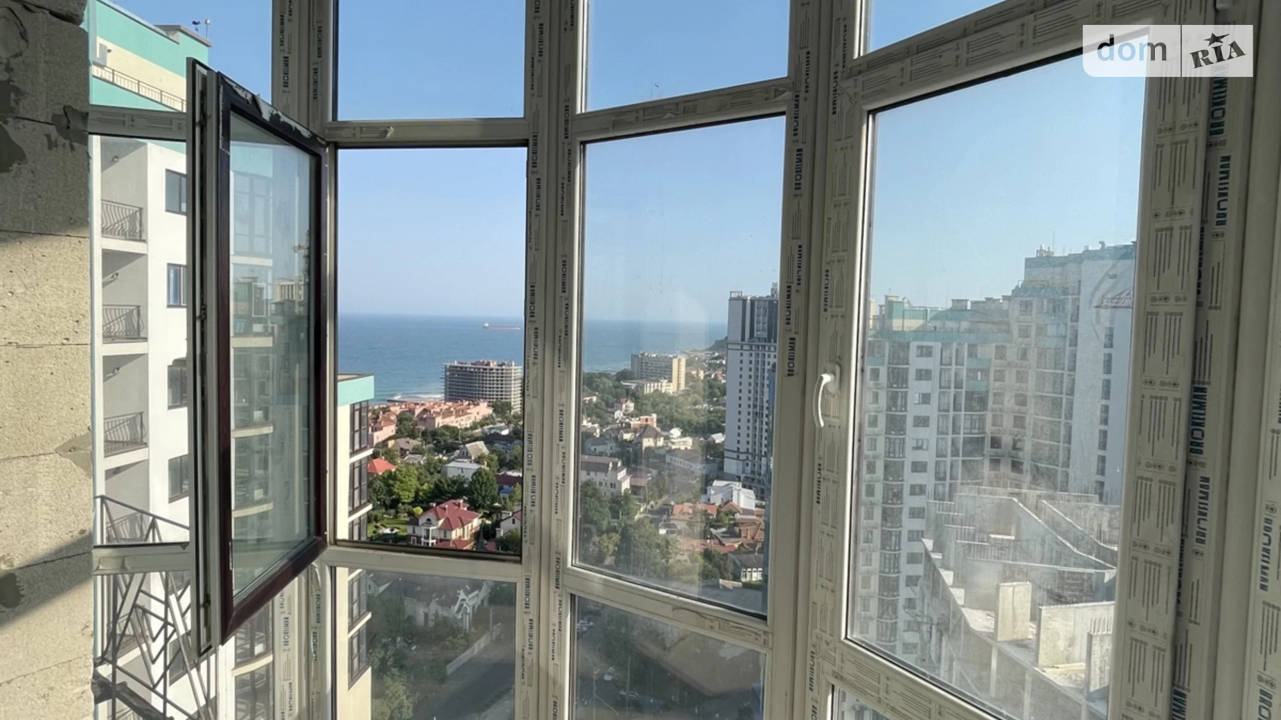 Продається 2-кімнатна квартира 97.3 кв. м у Одесі, Фонтанська дор., 122 - фото 3