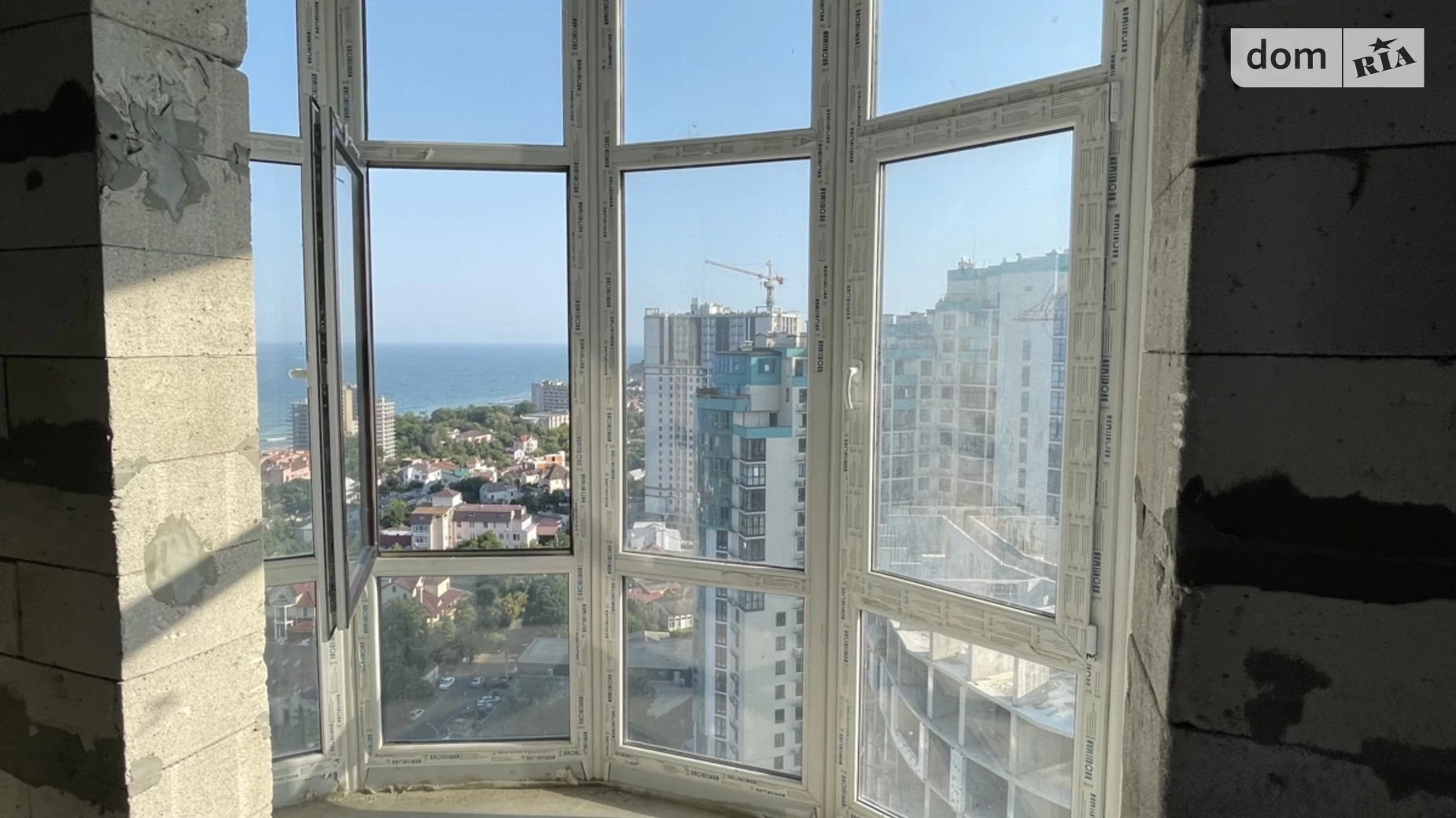 Продається 2-кімнатна квартира 97.3 кв. м у Одесі, Фонтанська дор., 122 - фото 2