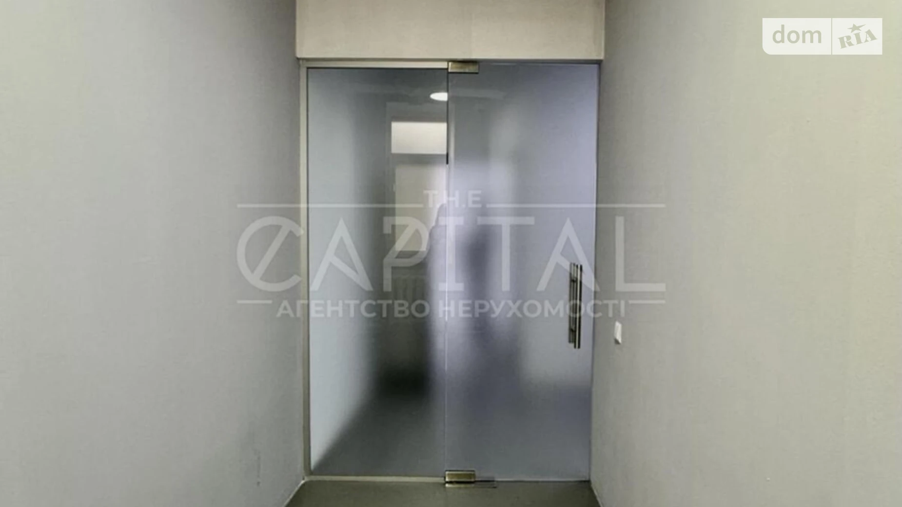 Сдается в аренду офис 412 кв. м в бизнес-центре, цена: 8250 $ - фото 4