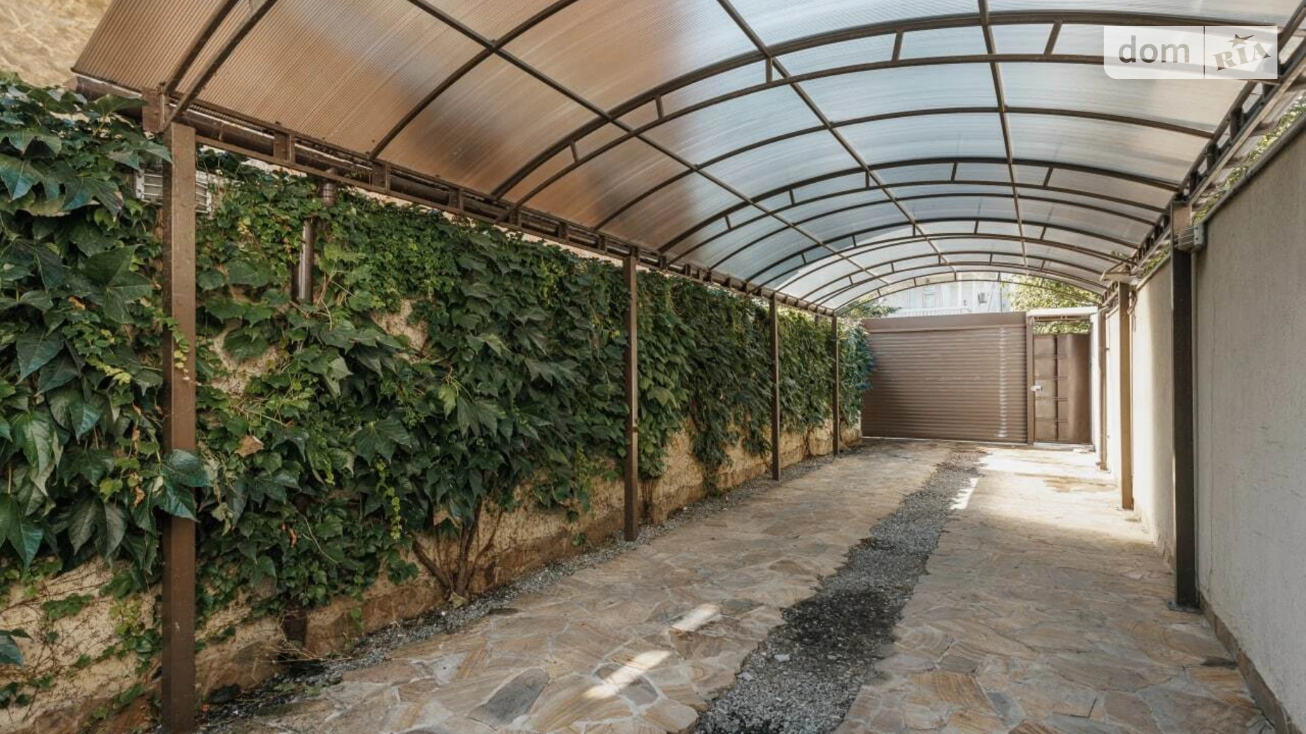 Сдается в аренду дом на 2 этажа 200 кв. м с верандой, цена: 1800 $ - фото 3