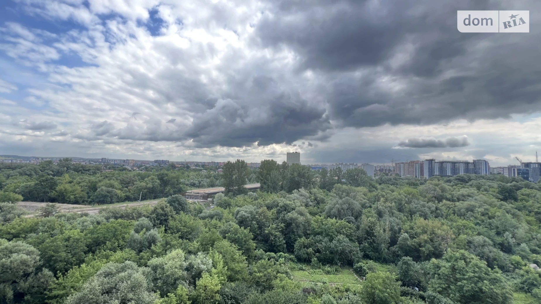 Продается 1-комнатная квартира 64 кв. м в Ивано-Франковске, ул. Химиков - фото 2