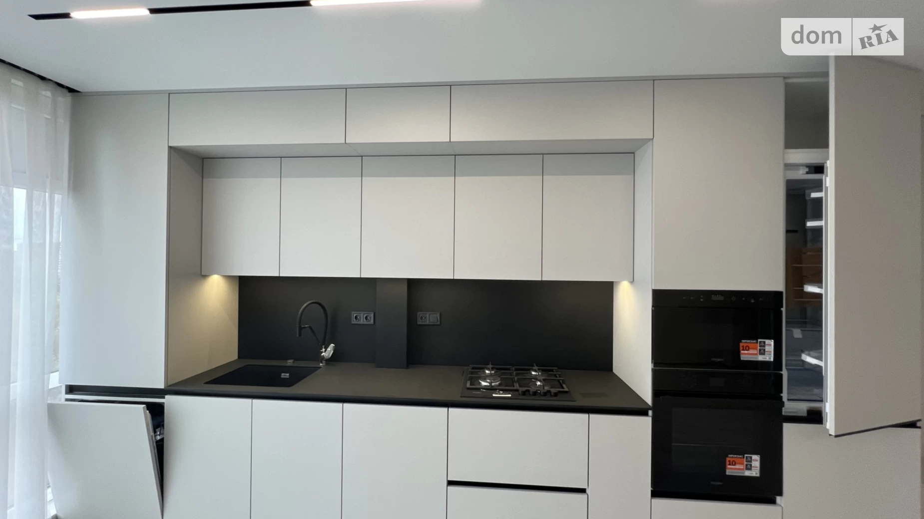 Продается 1-комнатная квартира 64 кв. м в Ивано-Франковске, ул. Химиков - фото 4