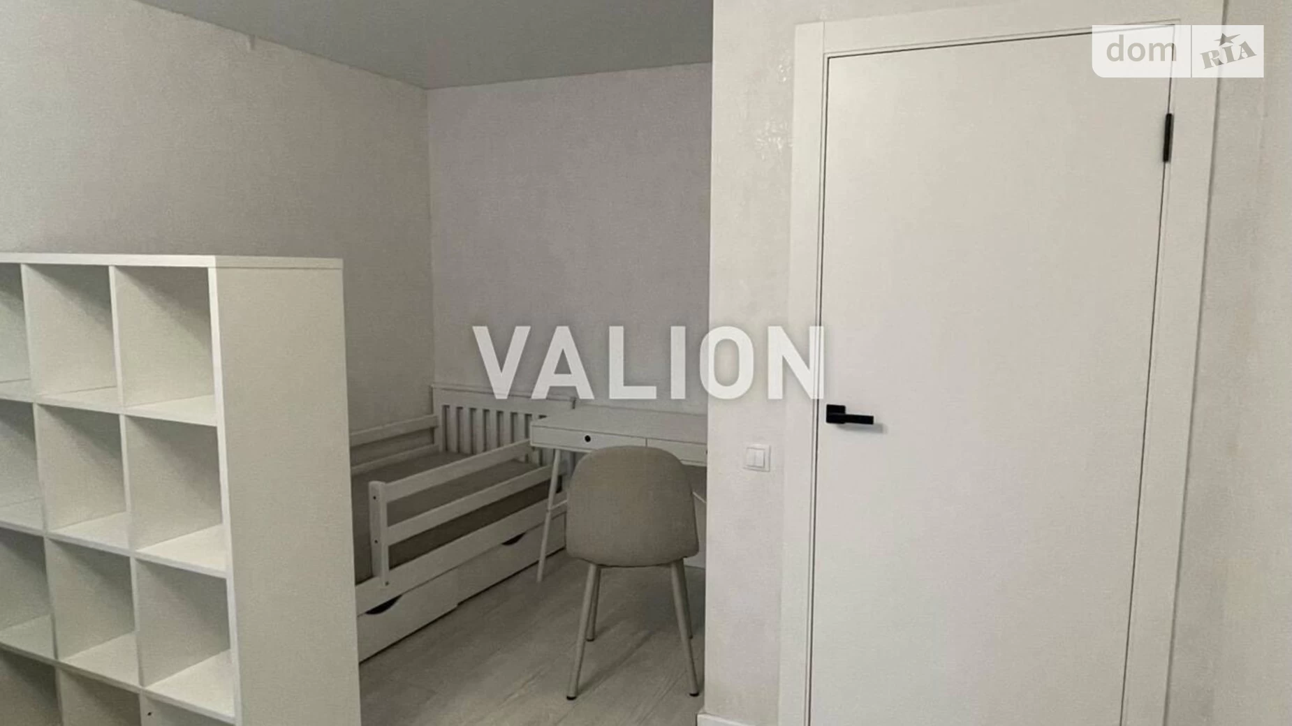 Продается 1-комнатная квартира 42.4 кв. м в Киеве, ул. Урловская, 23 - фото 3