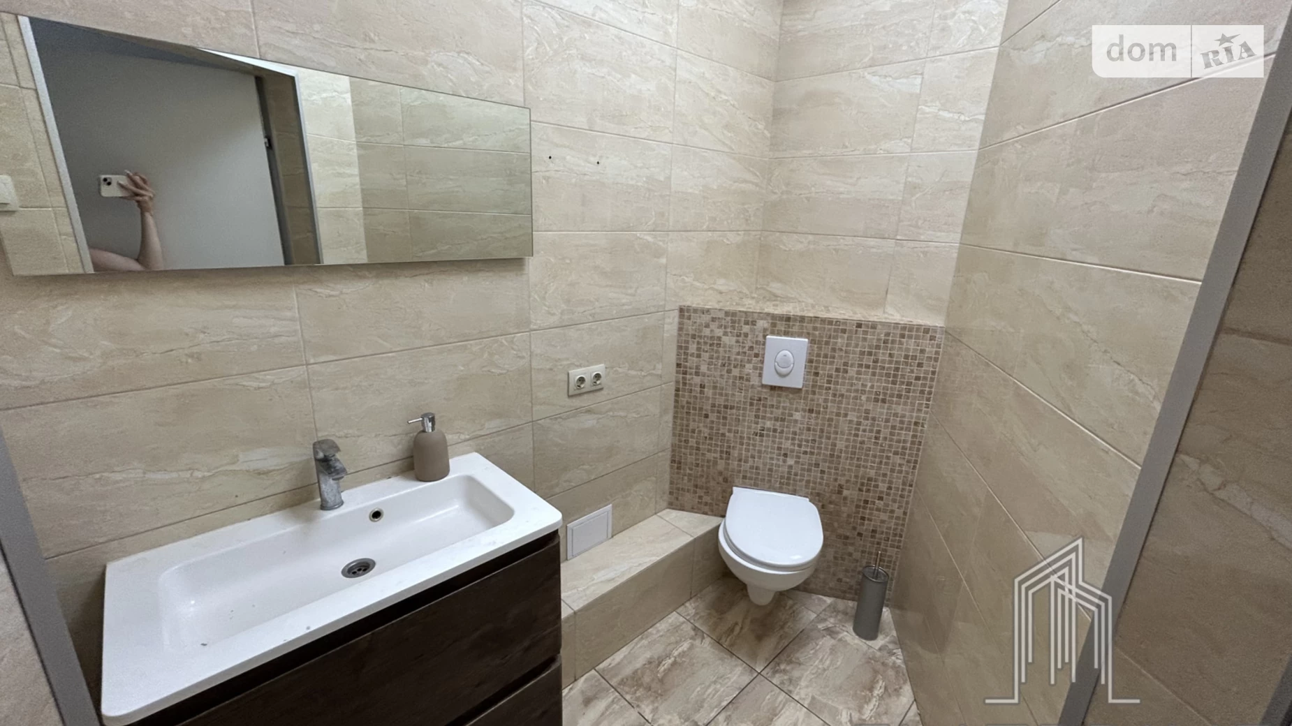 Сдается в аренду офис 180 кв. м в бизнес-центре, цена: 1900 $ - фото 5