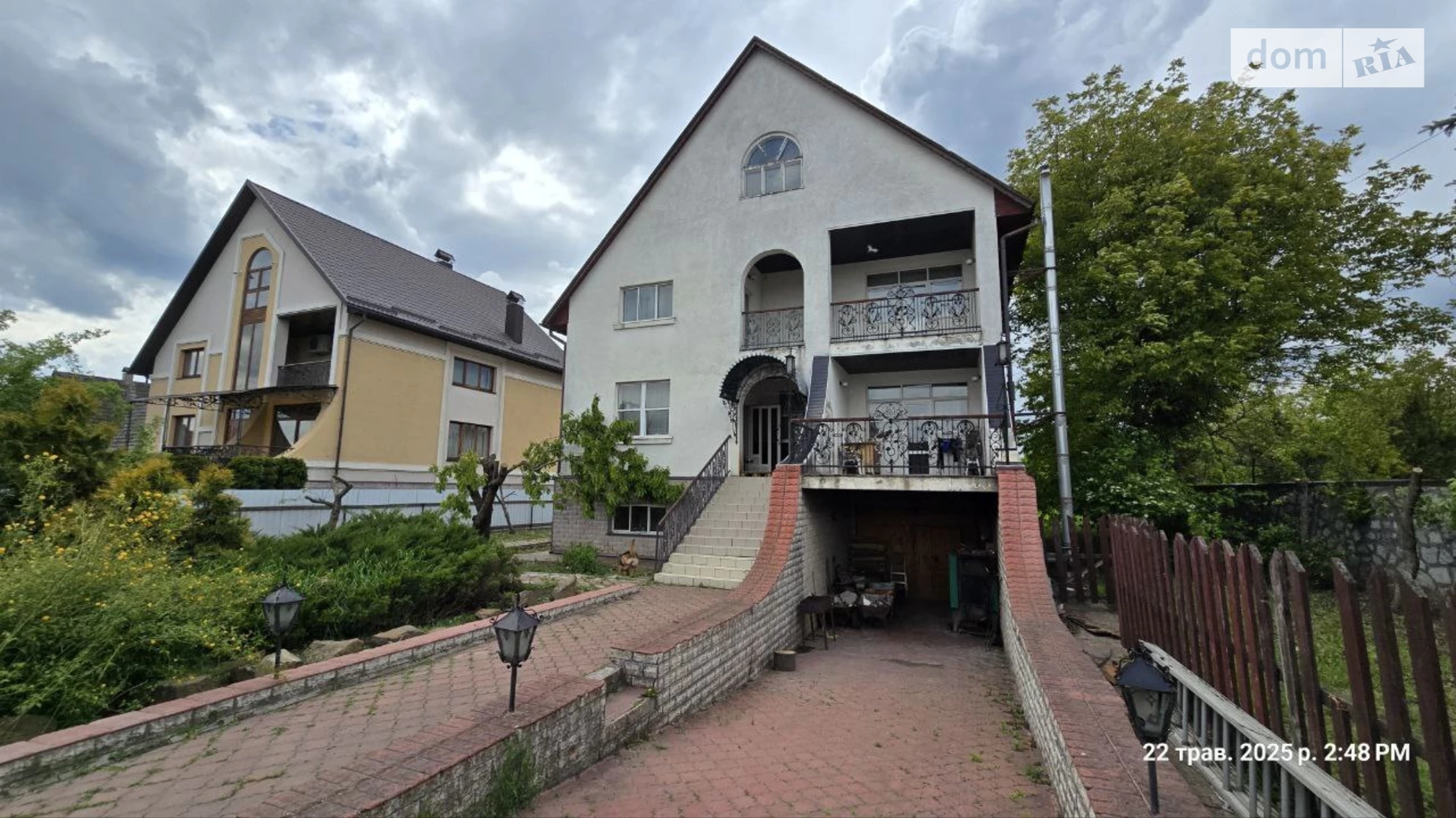 Продается дом на 2 этажа 318 кв. м с камином, цена: 150000 $ - фото 2