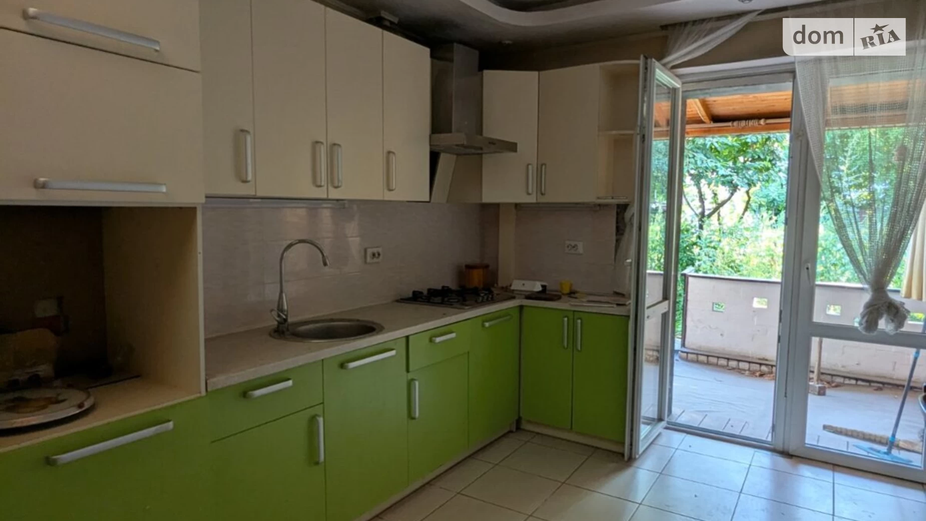 Продается дом на 2 этажа 140 кв. м с бассейном, цена: 145000 $ - фото 2