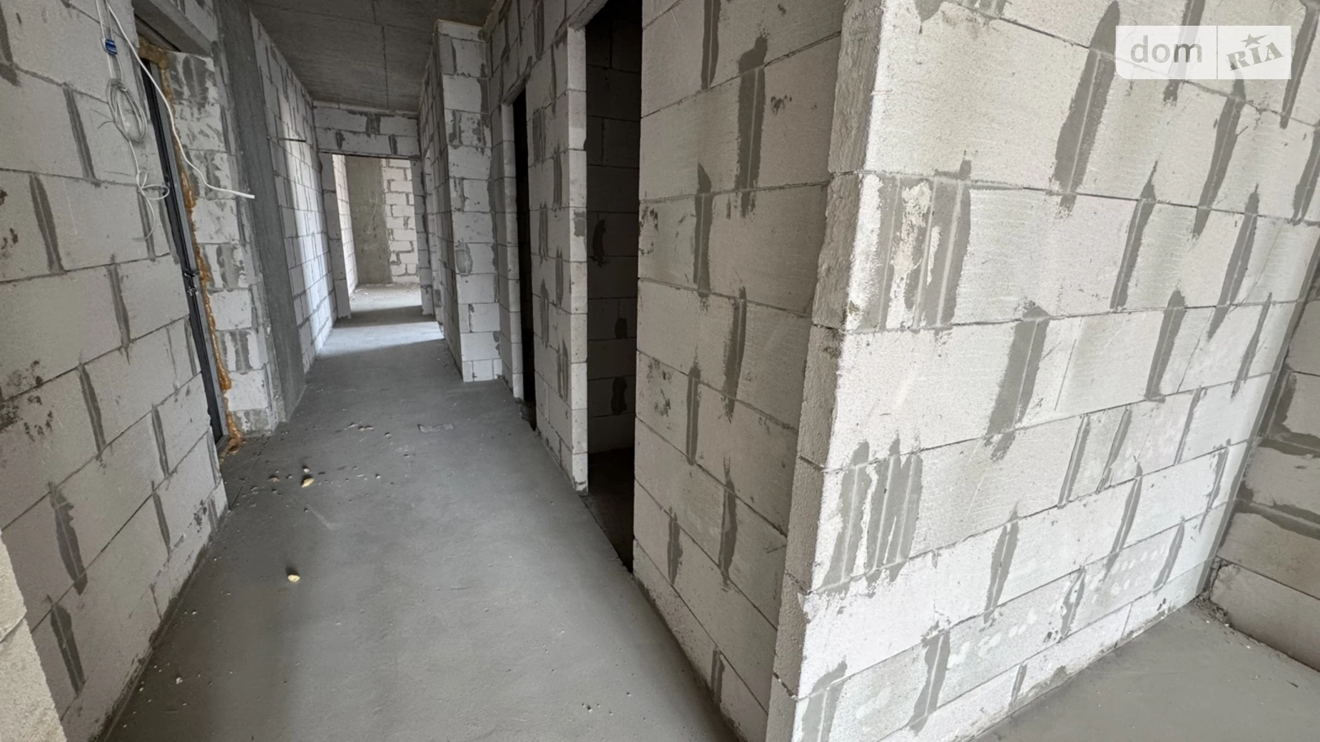 2-комнатная квартира 77.2 кв. м в Тернополе, ул. Торговица(Живова Анатолия) - фото 4