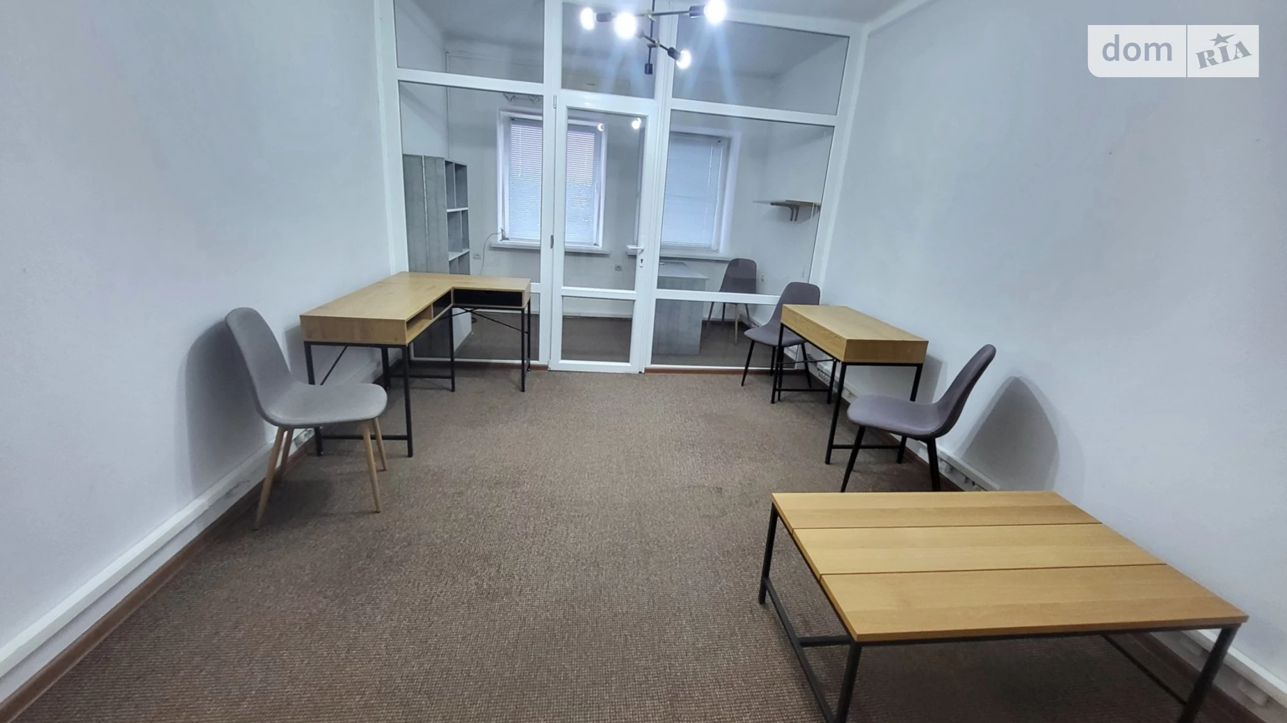 Сдается в аренду офис 27 кв. м в бизнес-центре, цена: 11000 грн - фото 2