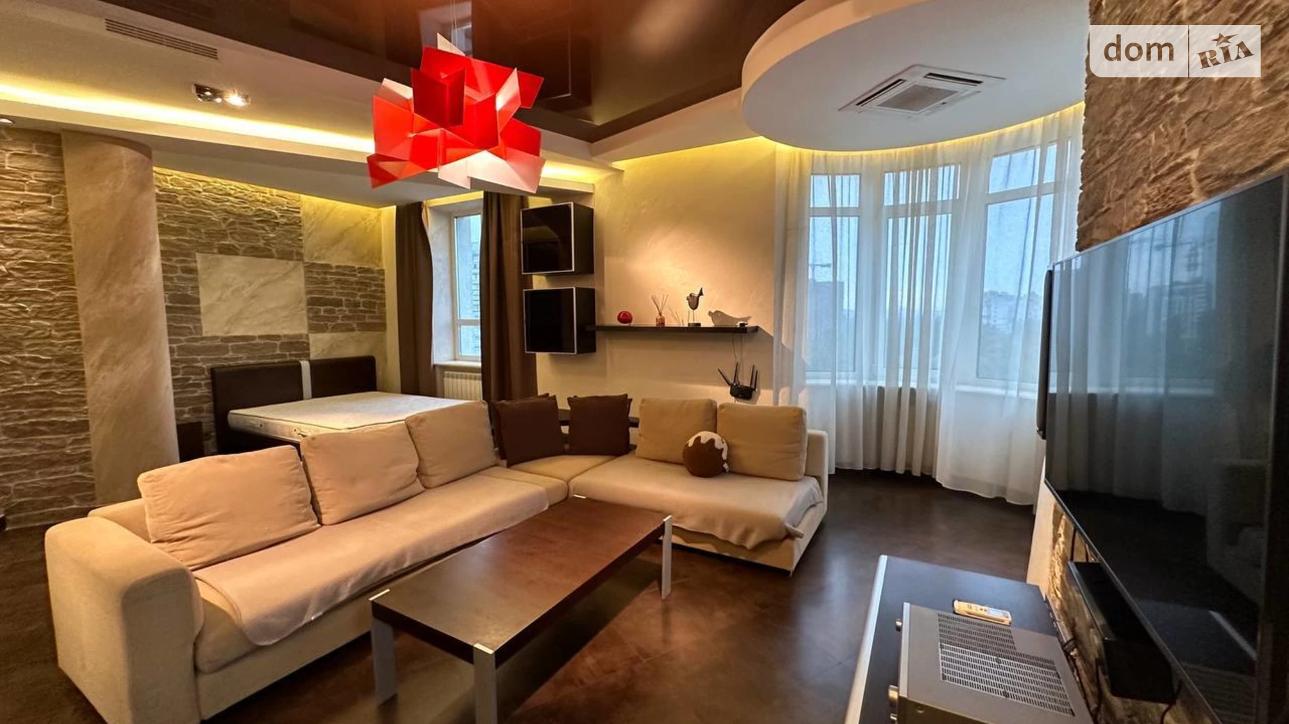 Сдается в аренду 1-комнатная квартира 56 кв. м в Киеве, ул. Верховинная, 35 - фото 3