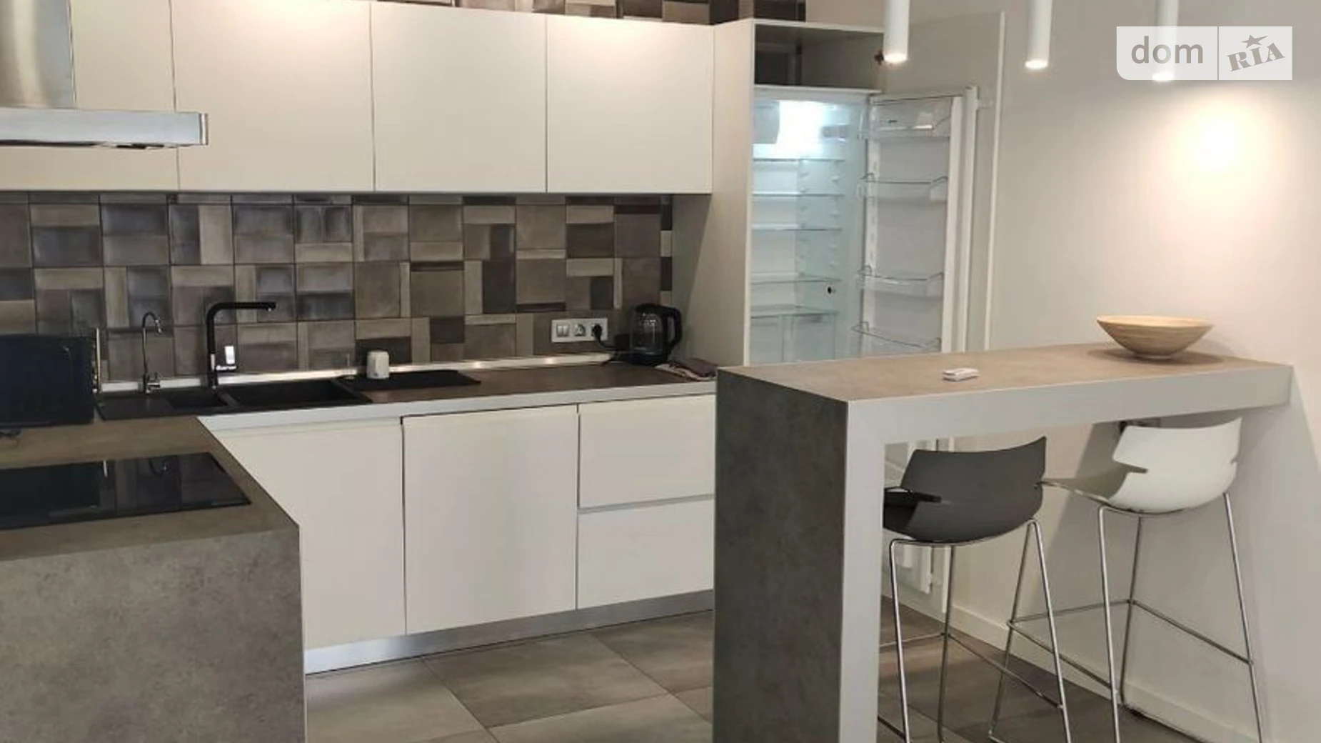 Сдается в аренду 2-комнатная квартира 78 кв. м в Киеве, ул. Глубочицкая, 32В - фото 2